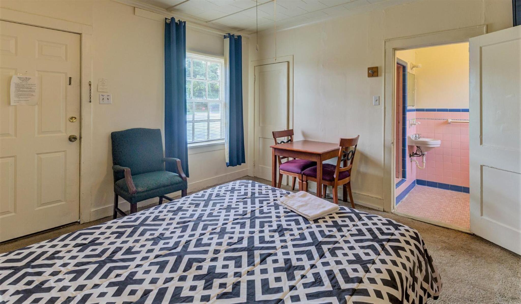 Deluxe Single Room photo 2