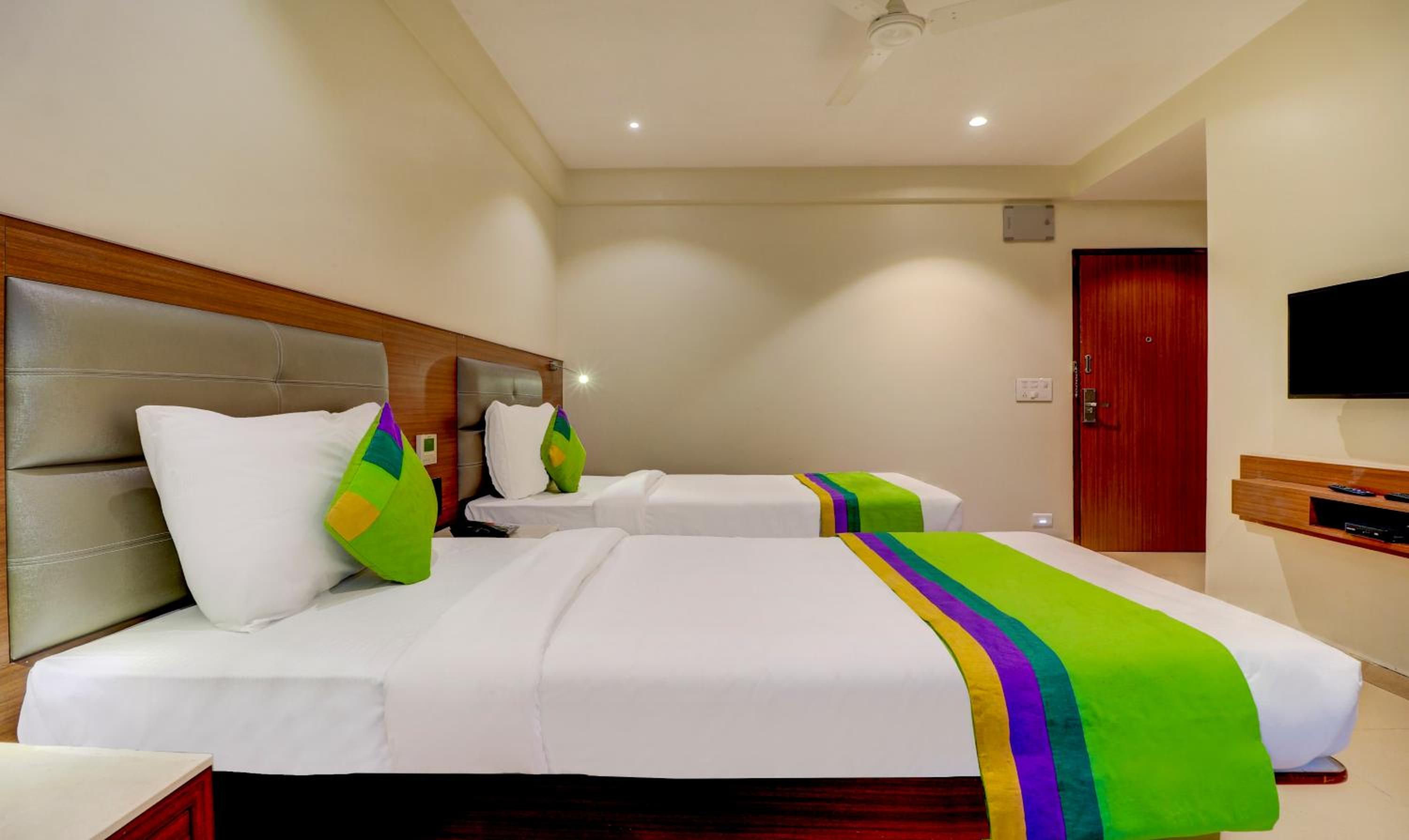 Standard Double Room - Photo 1
