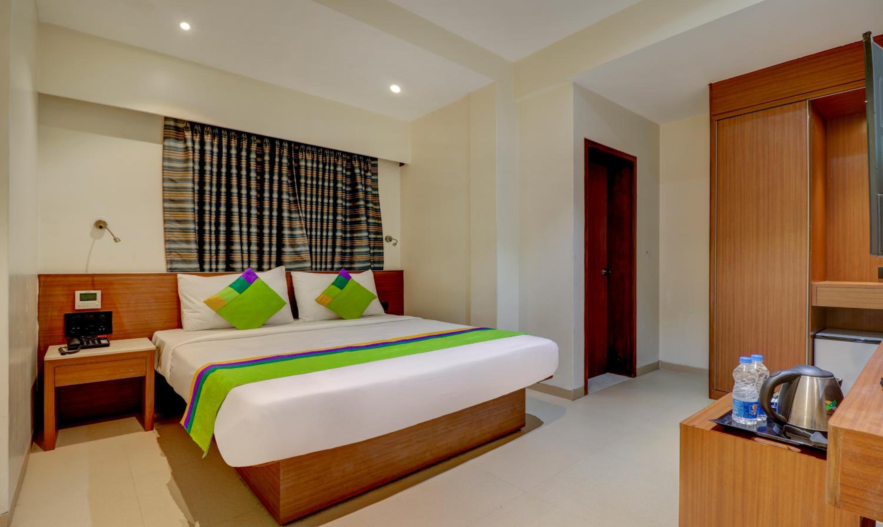 Standard Double Room - Photo 6