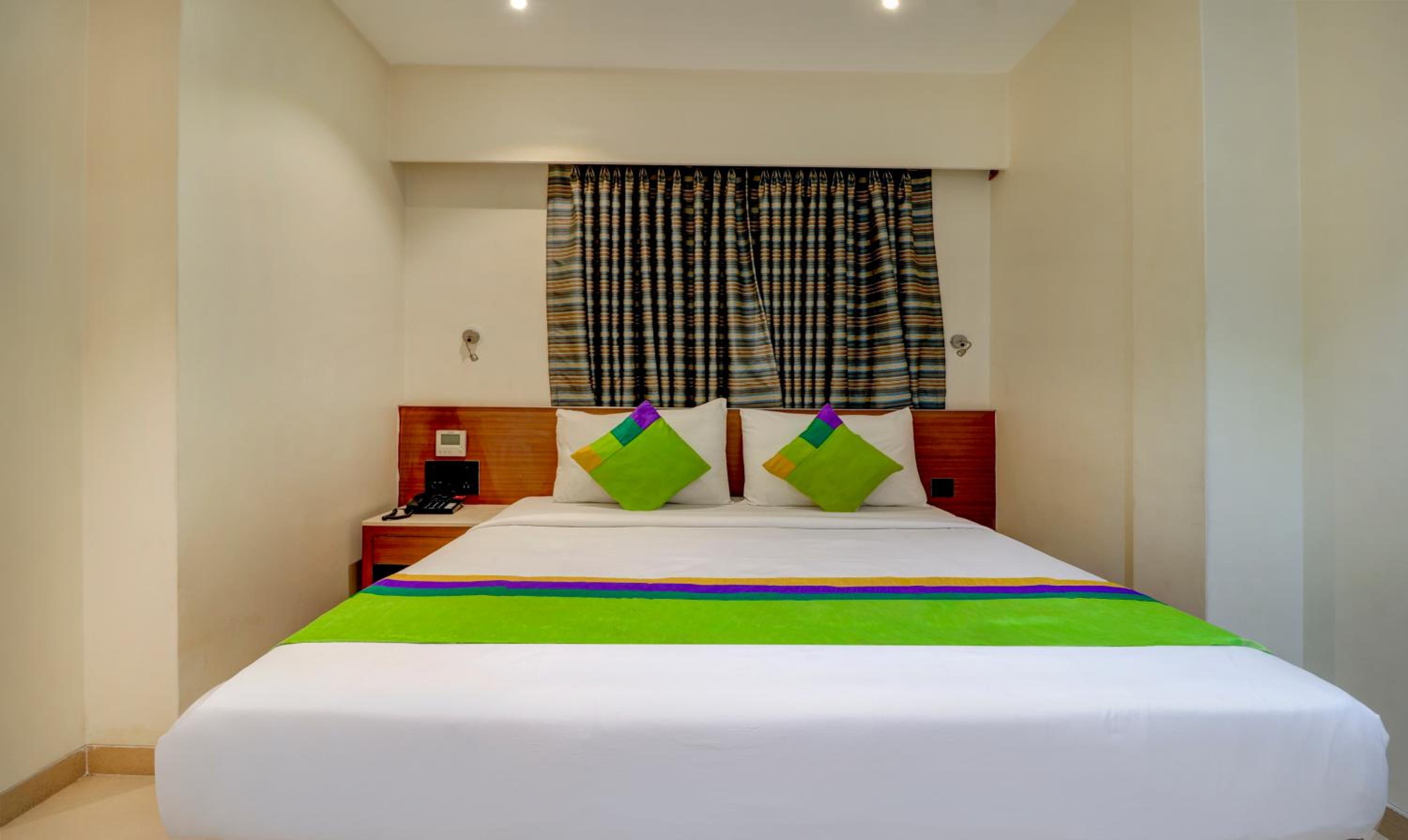 Standard Double Room - Photo 5