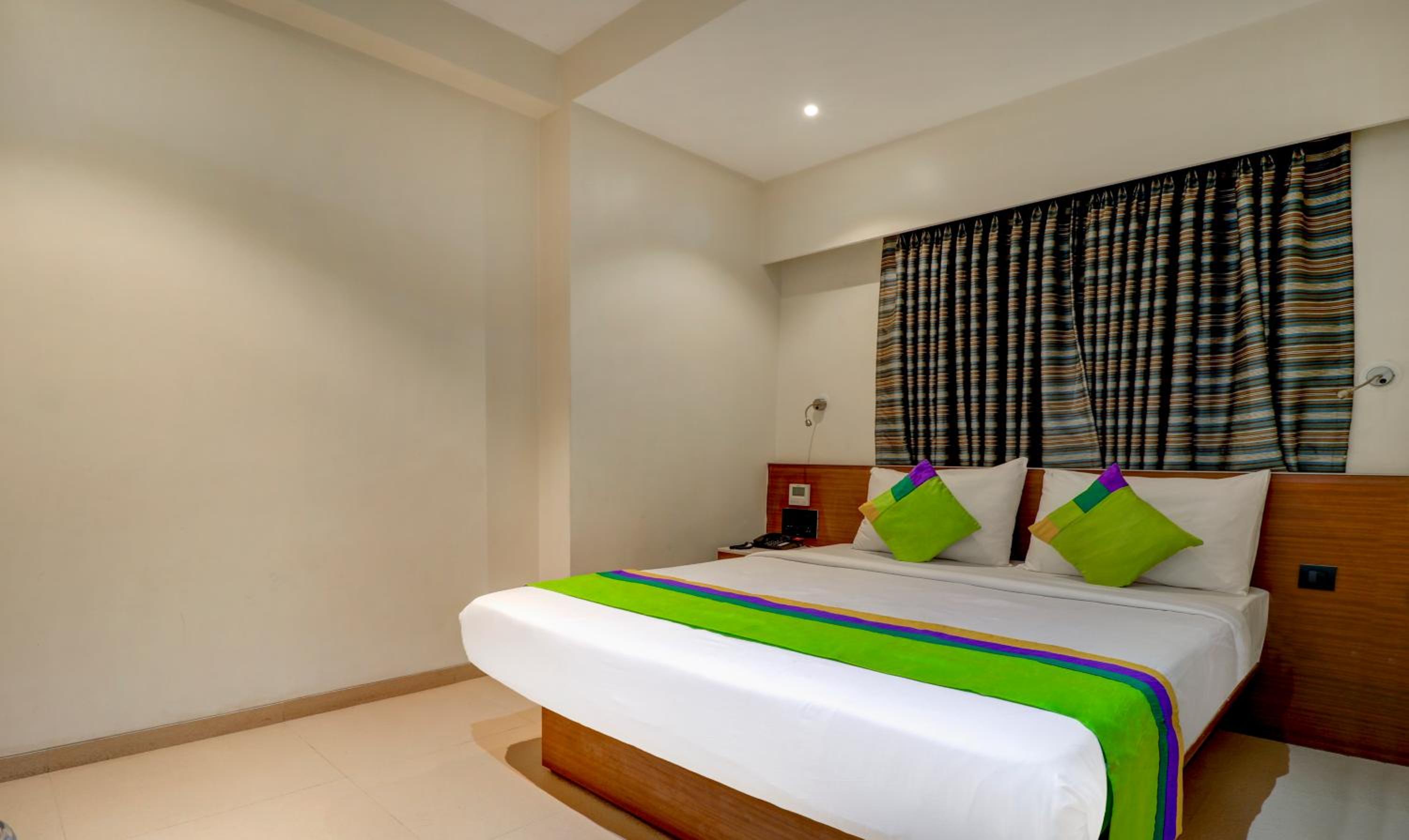 Standard Double Room - Photo 2