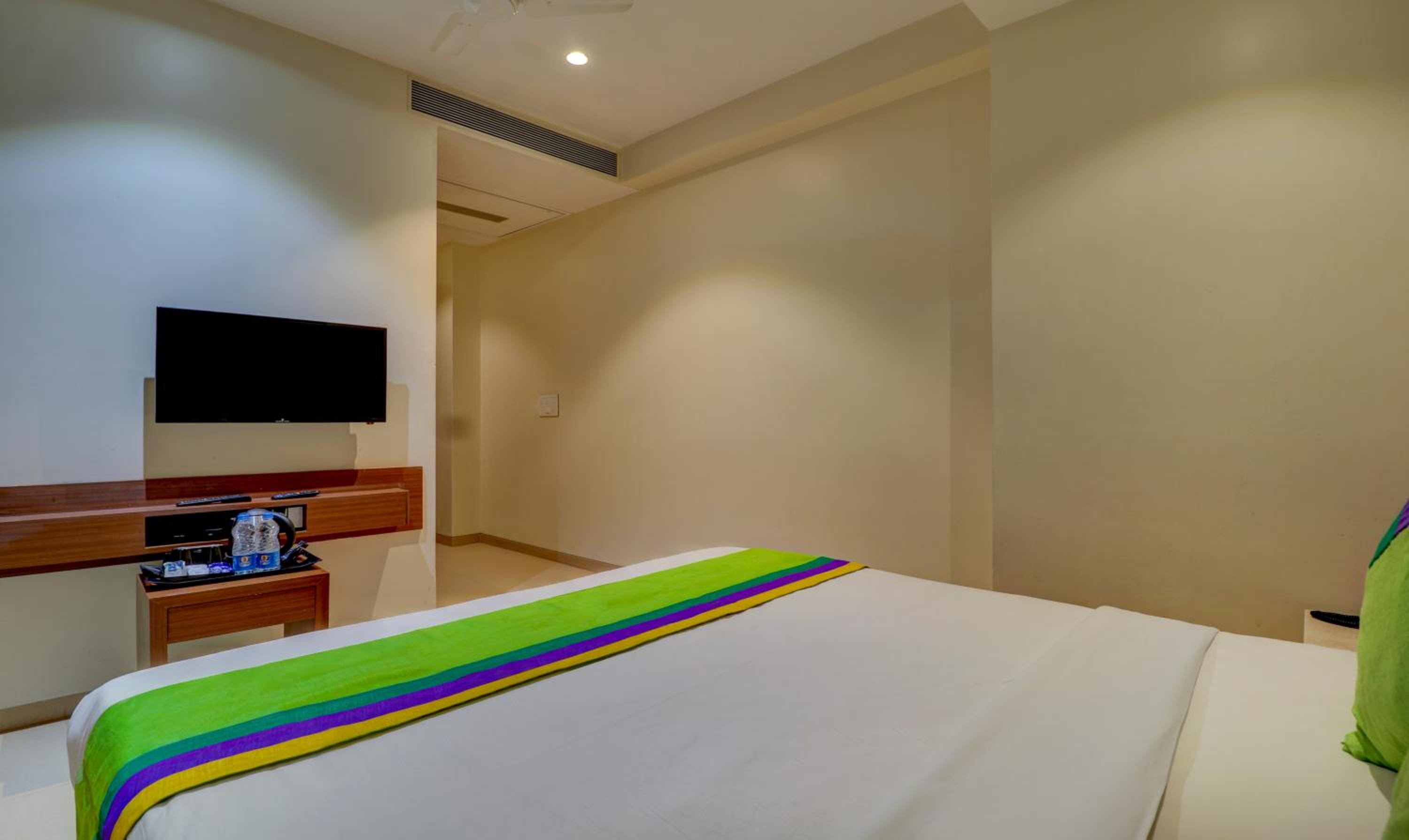 Standard Double Room - Photo 4