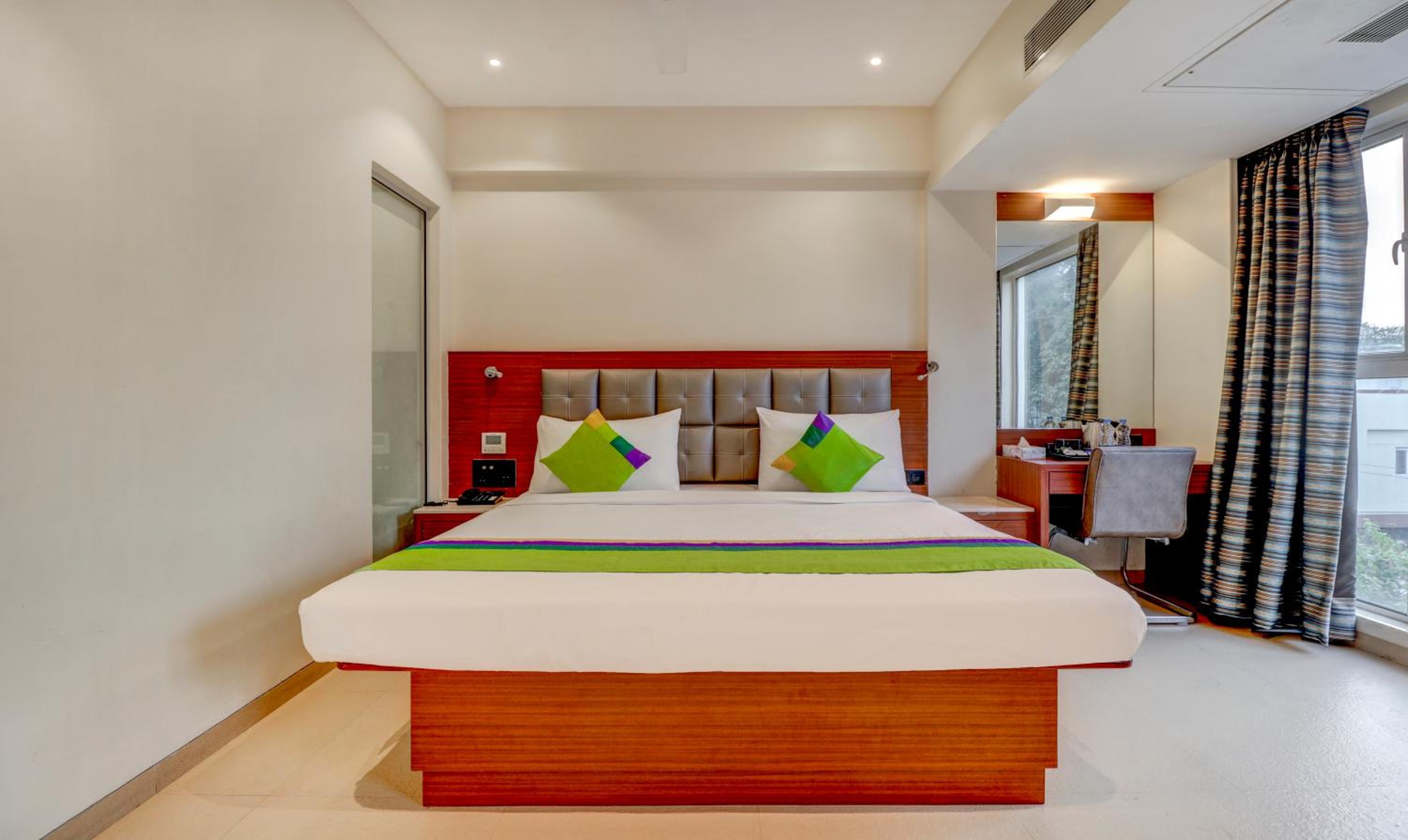 Deluxe Double Room - Photo 15
