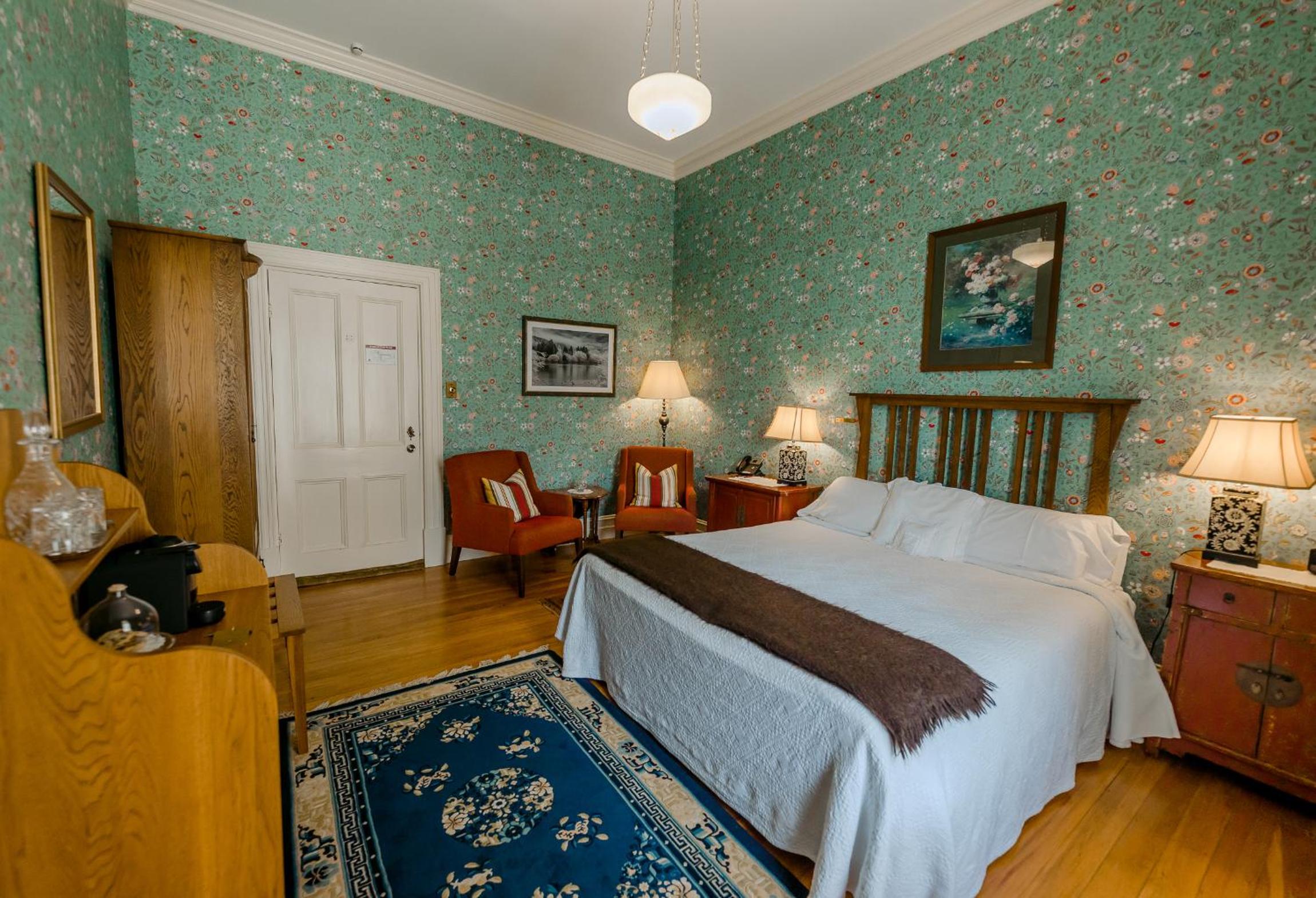 Victoria Double Room - Photo 9