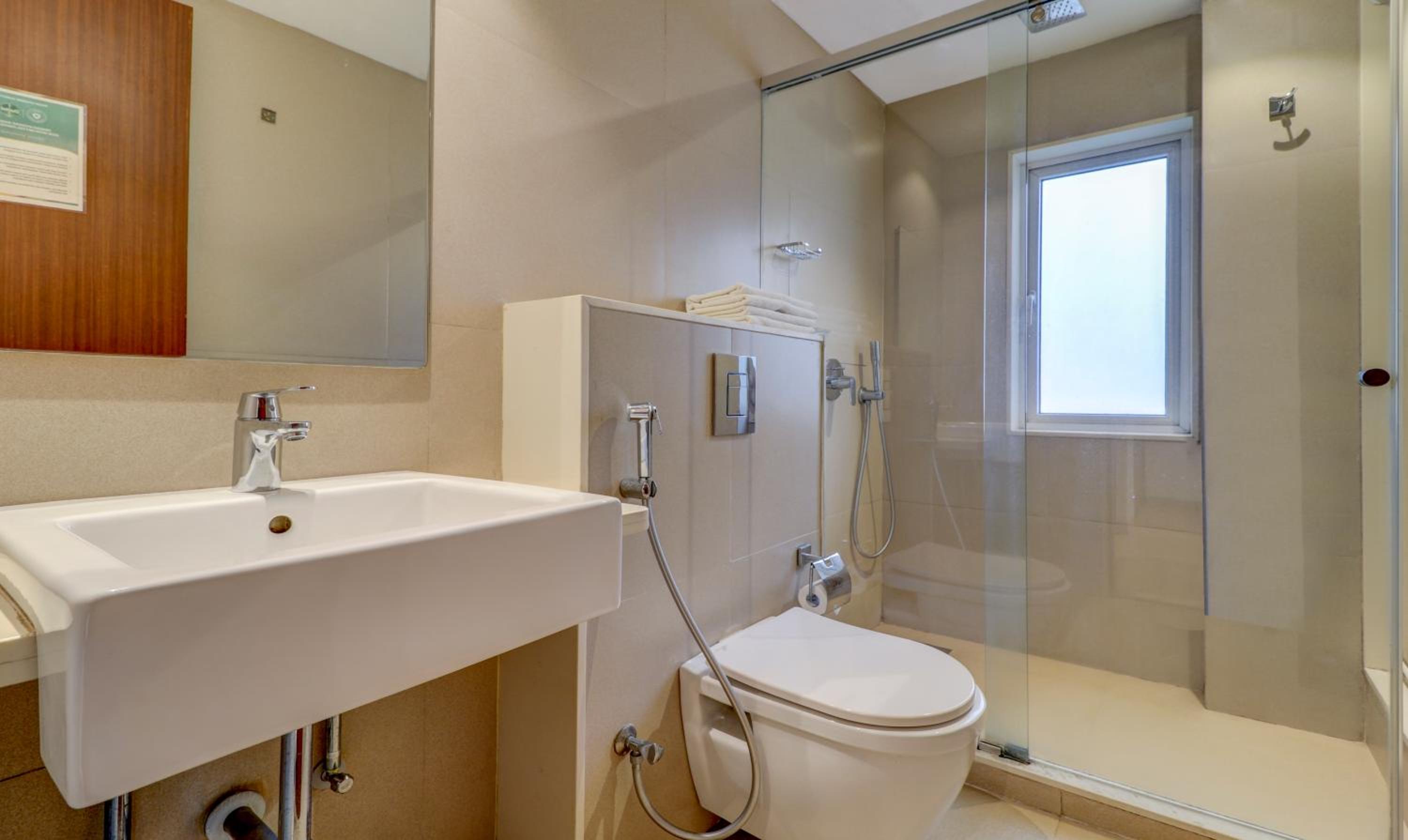 Deluxe Double Room - Photo 10