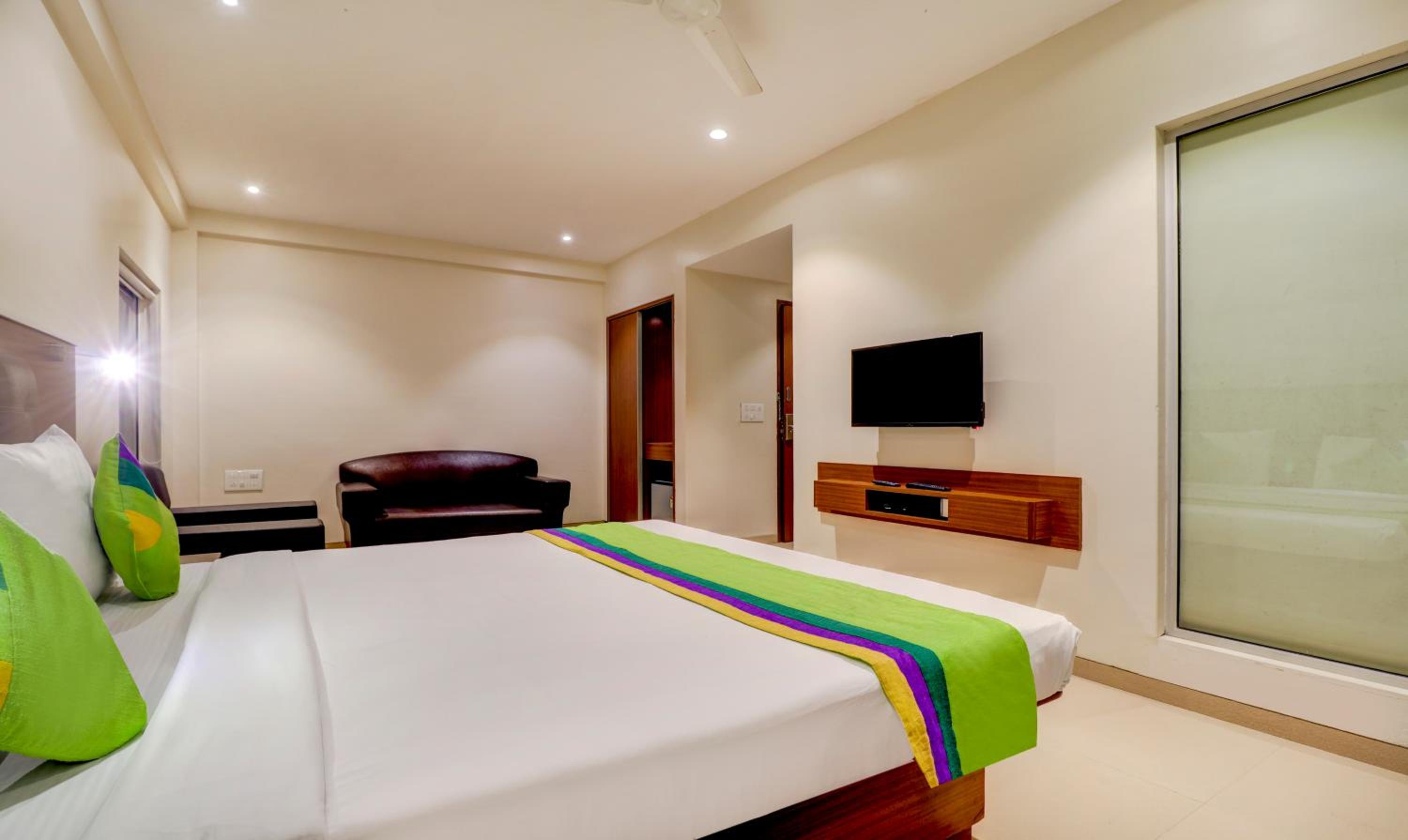Deluxe Double Room - Photo 4