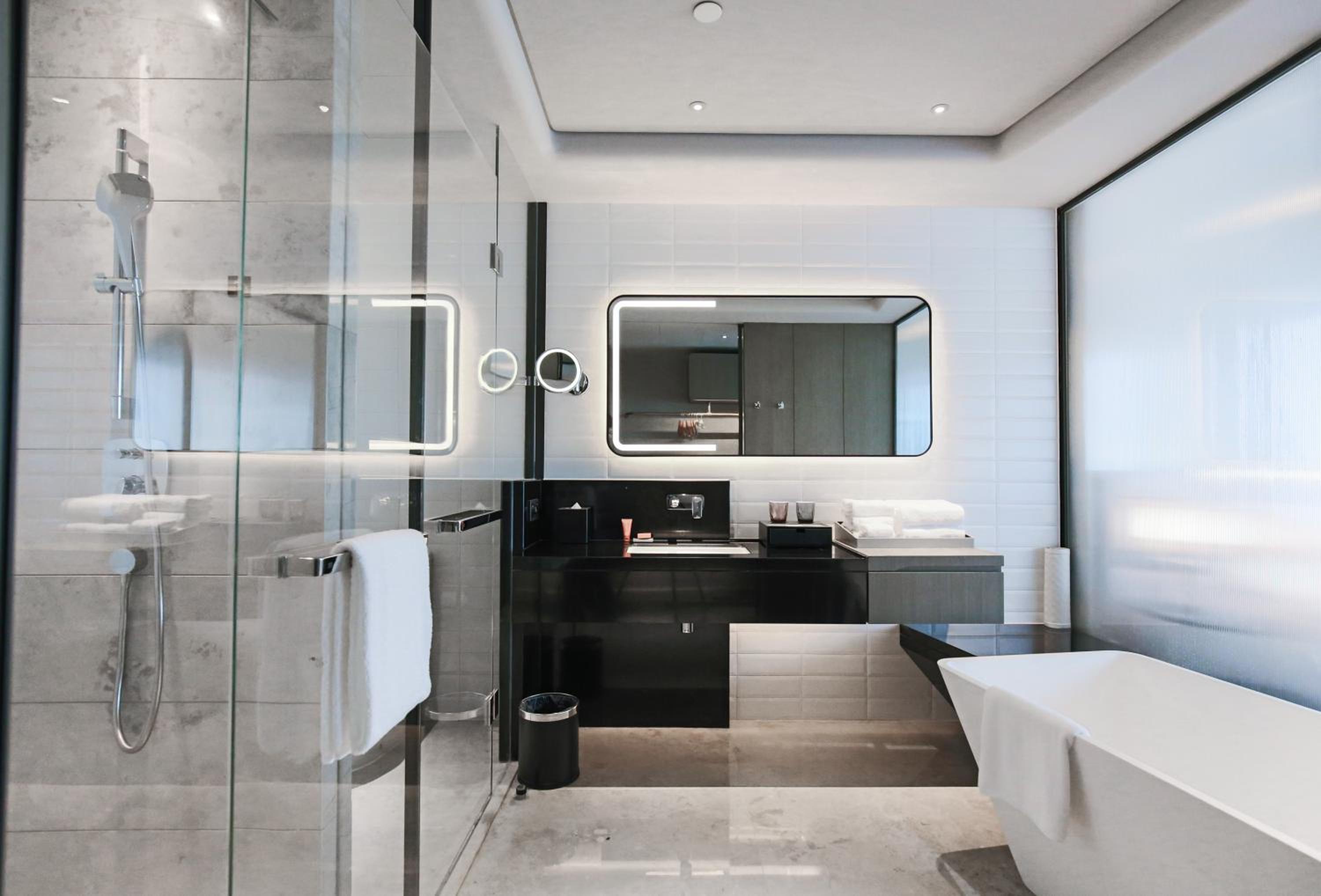 Standard Twin Room - Photo 2