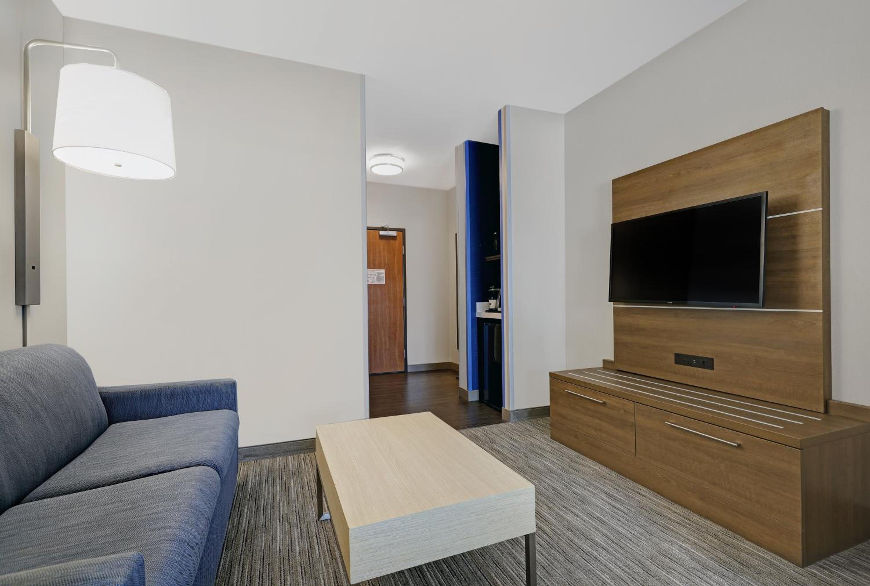 King Suite - Photo 5