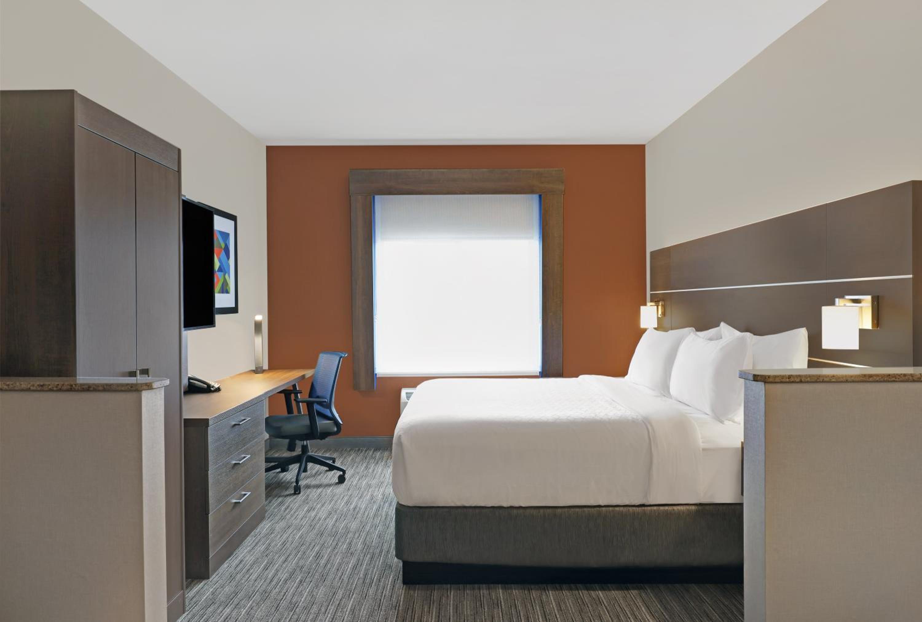 King Suite - Photo 1