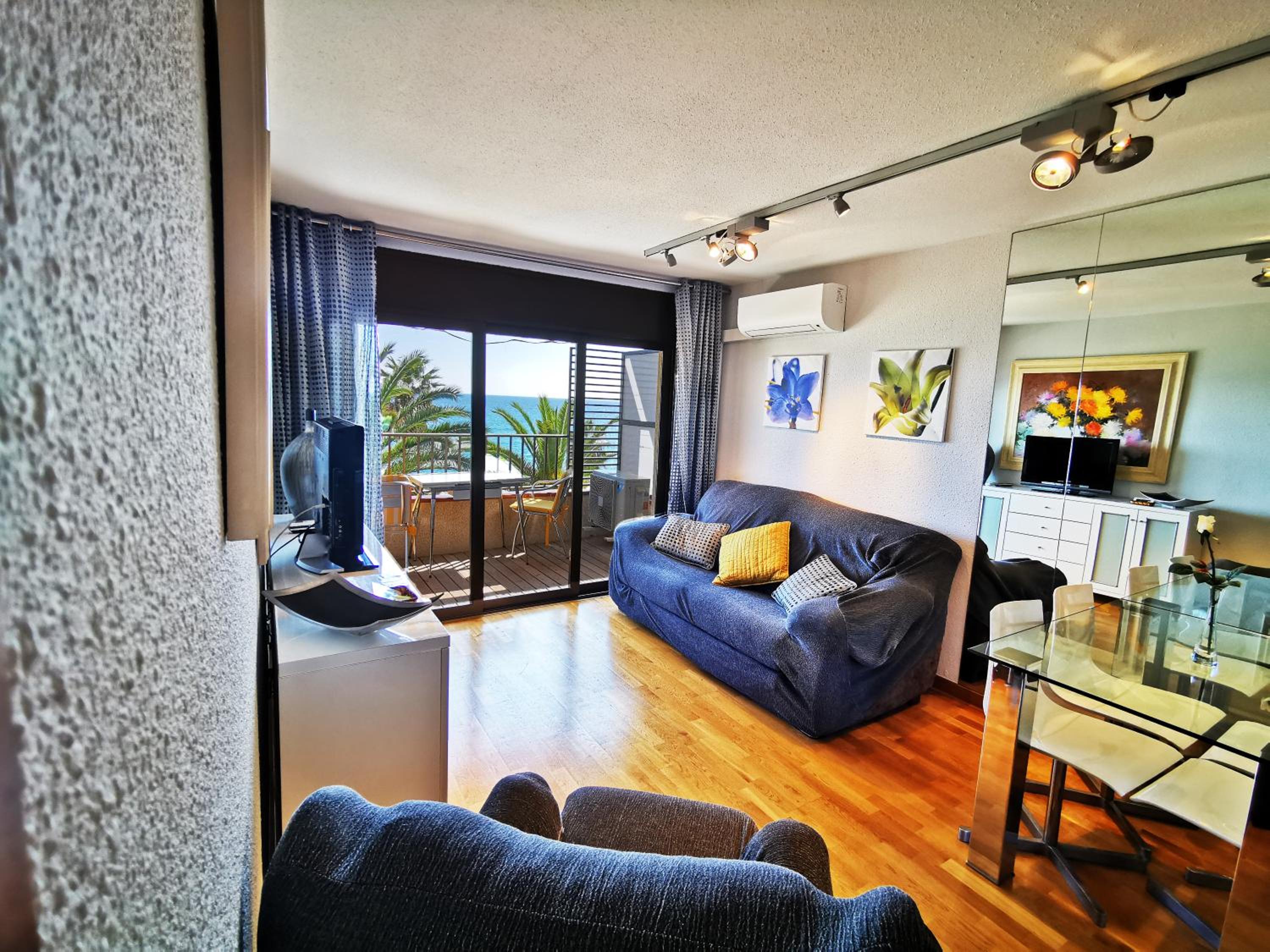 Apartamento Clásico con Vista al Mar