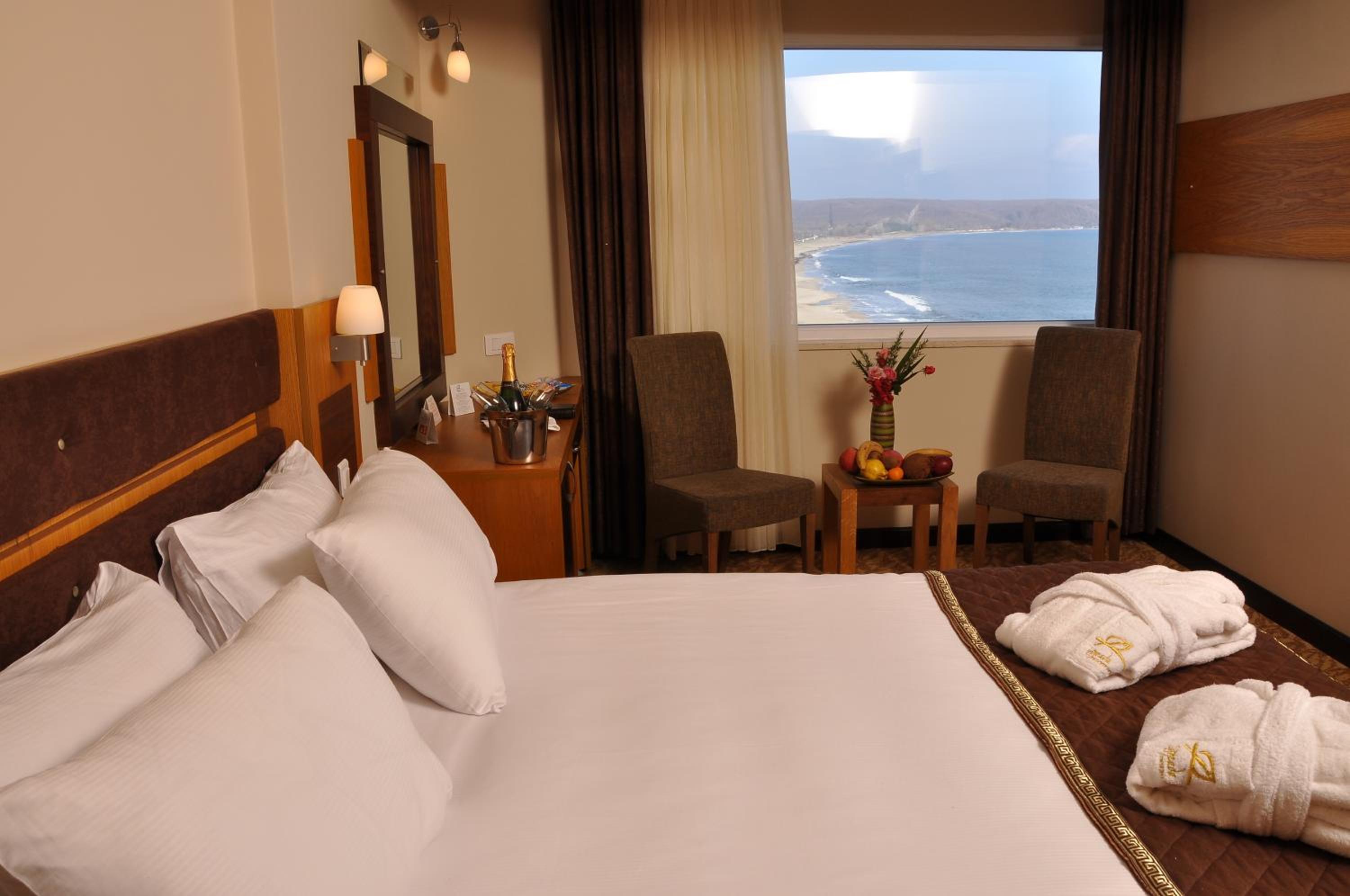 Superior Double or Twin Room photo 1