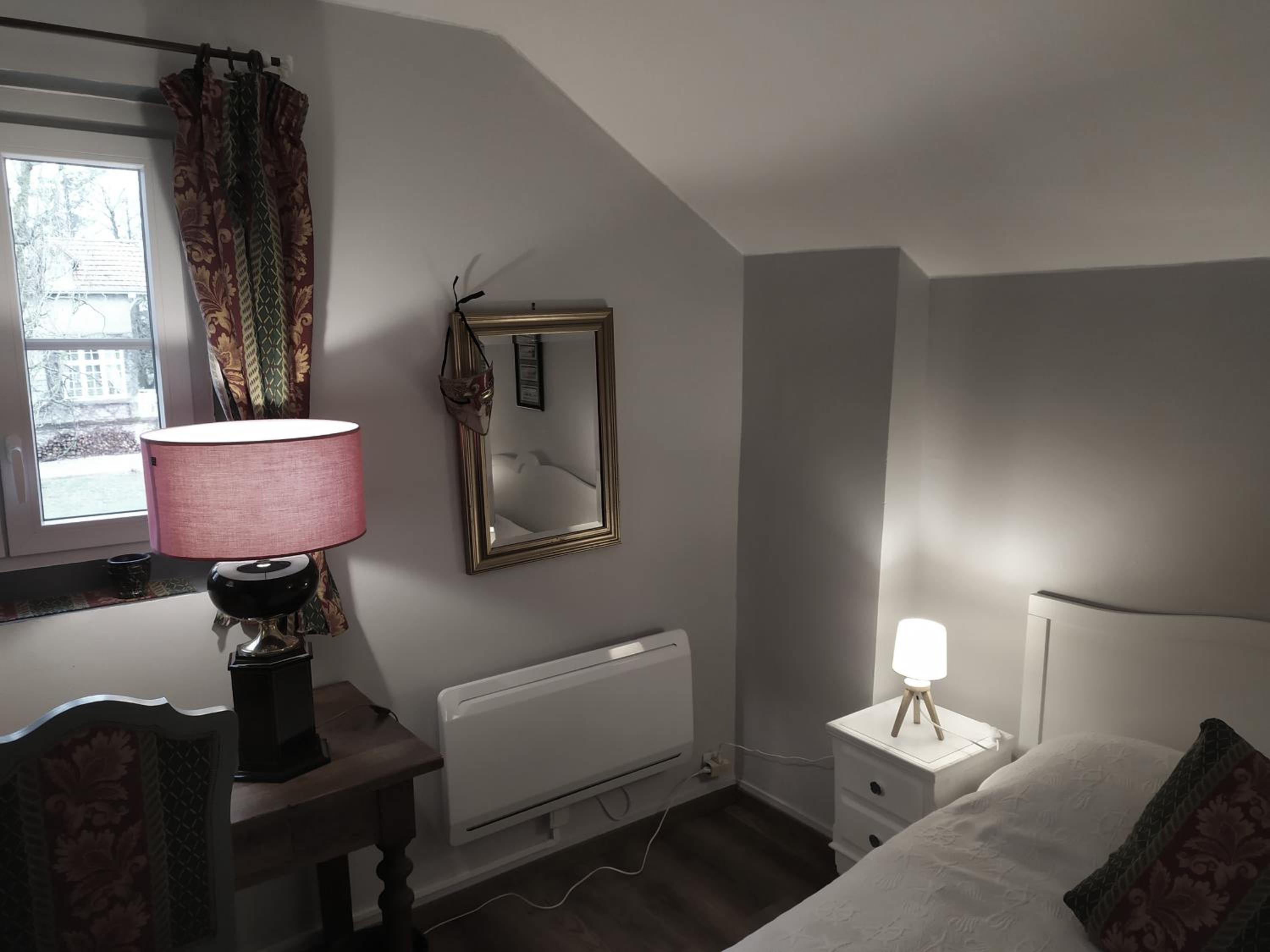 Double Room - Photo 4