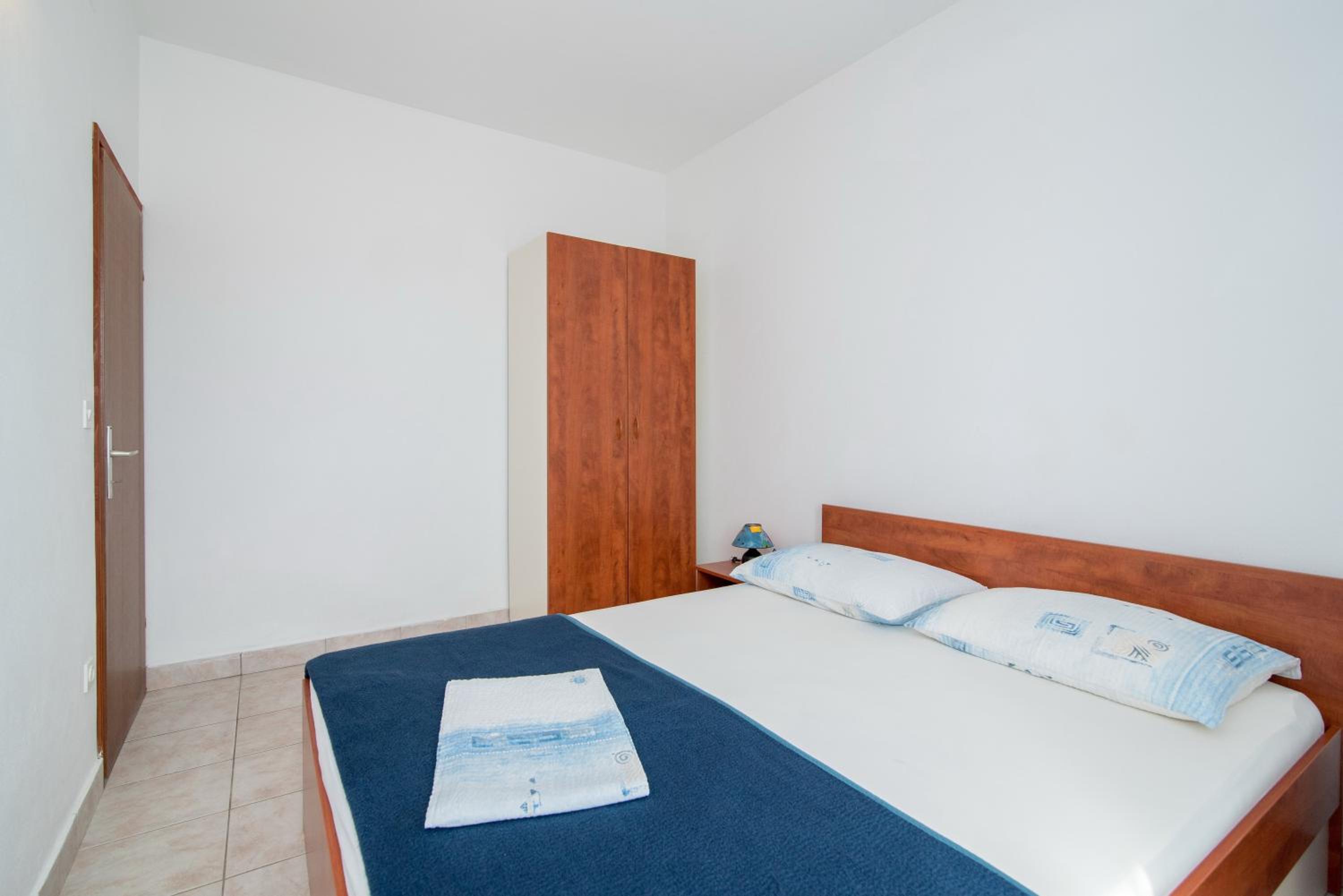 Two-Bedroom Apartment with Balcony photo 3