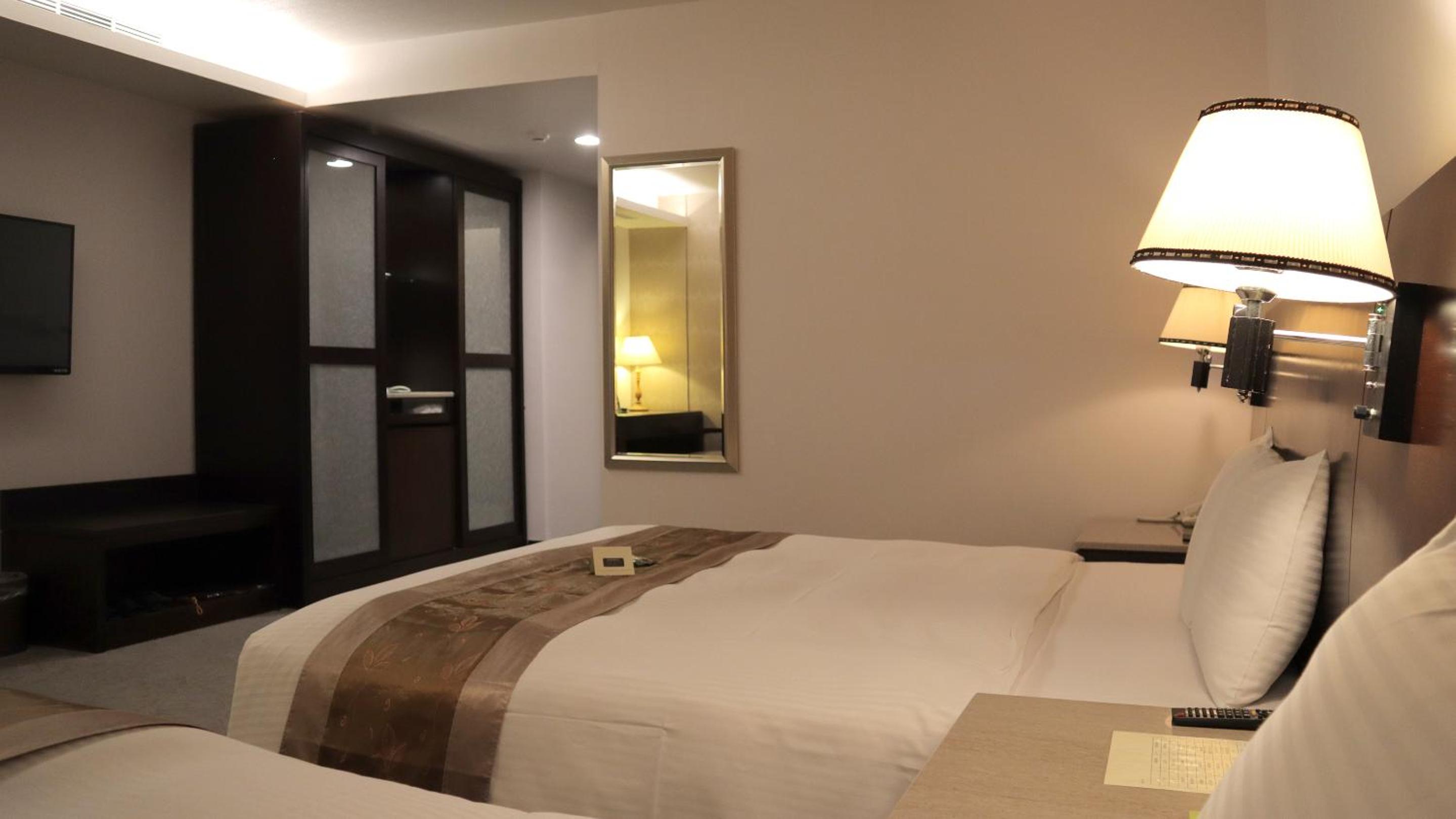 Standard Triple Room - No Window