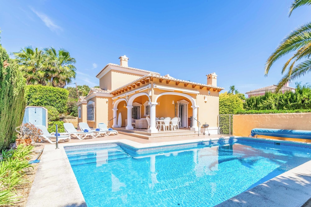 Villa (3 Bedrooms)
