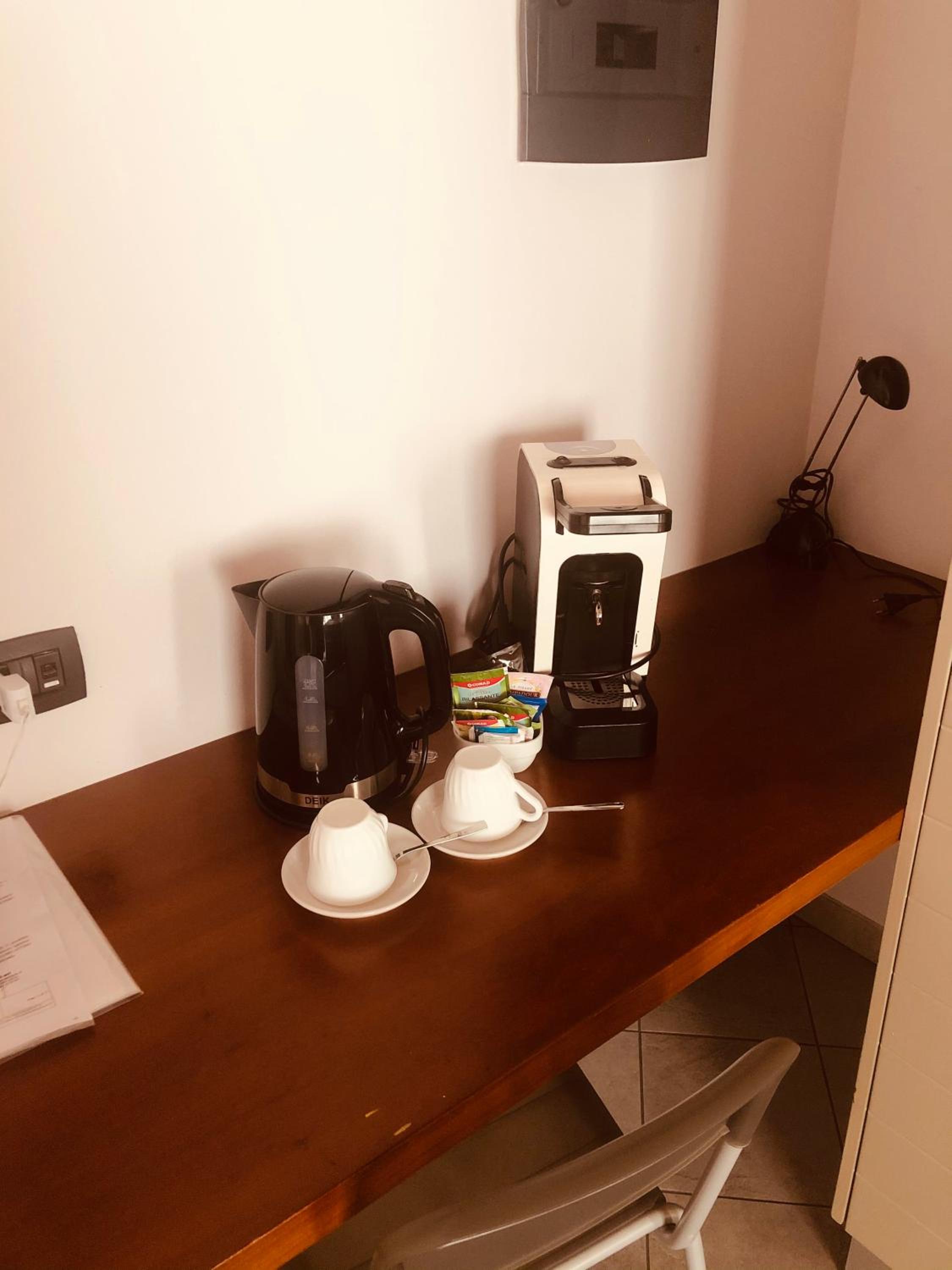 Standard Double Room - Photo 17