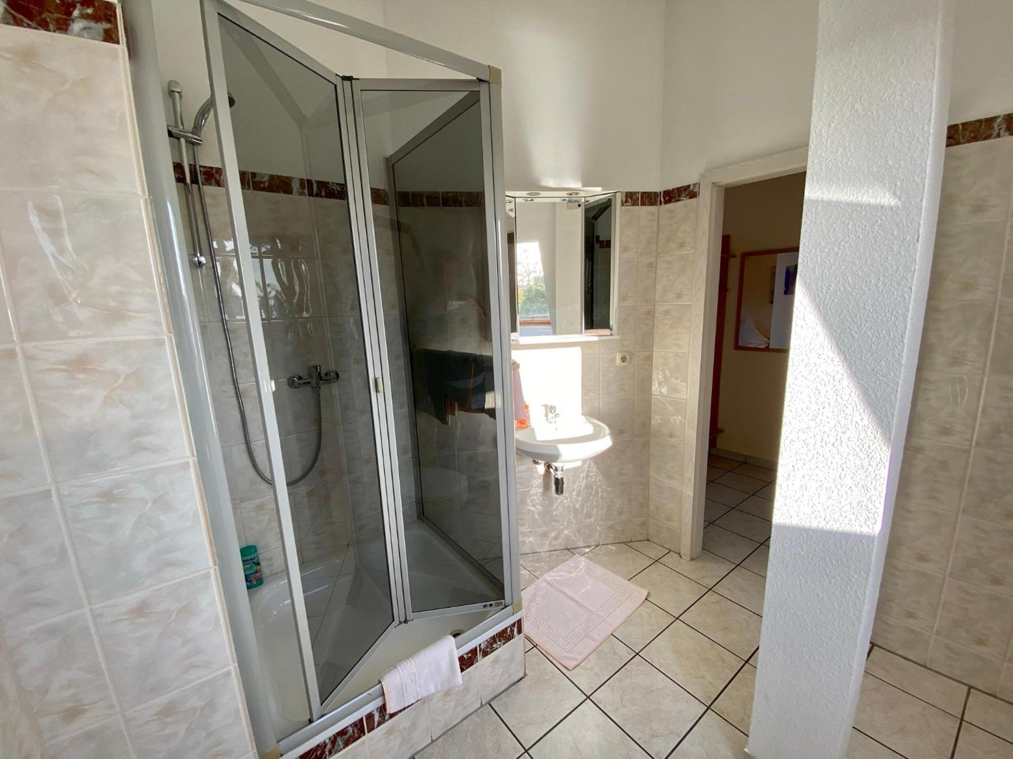 Double Room - Photo 13