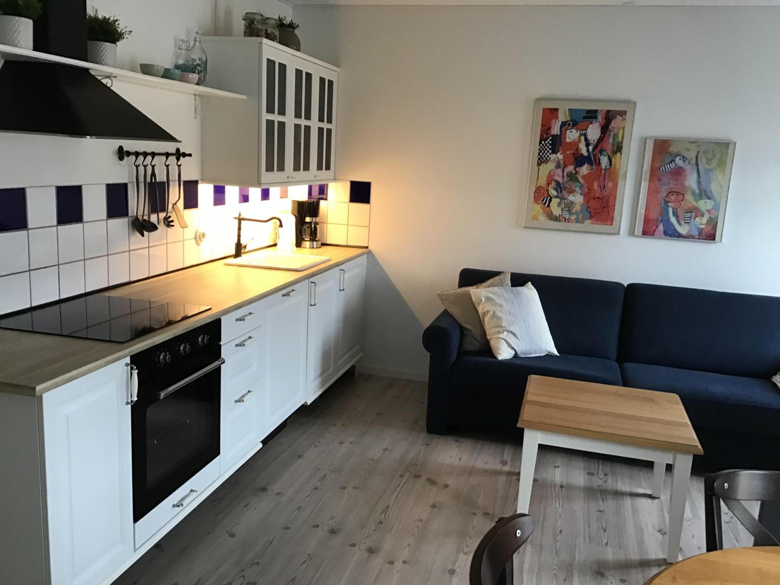 Superior Apartment thumbnail 6