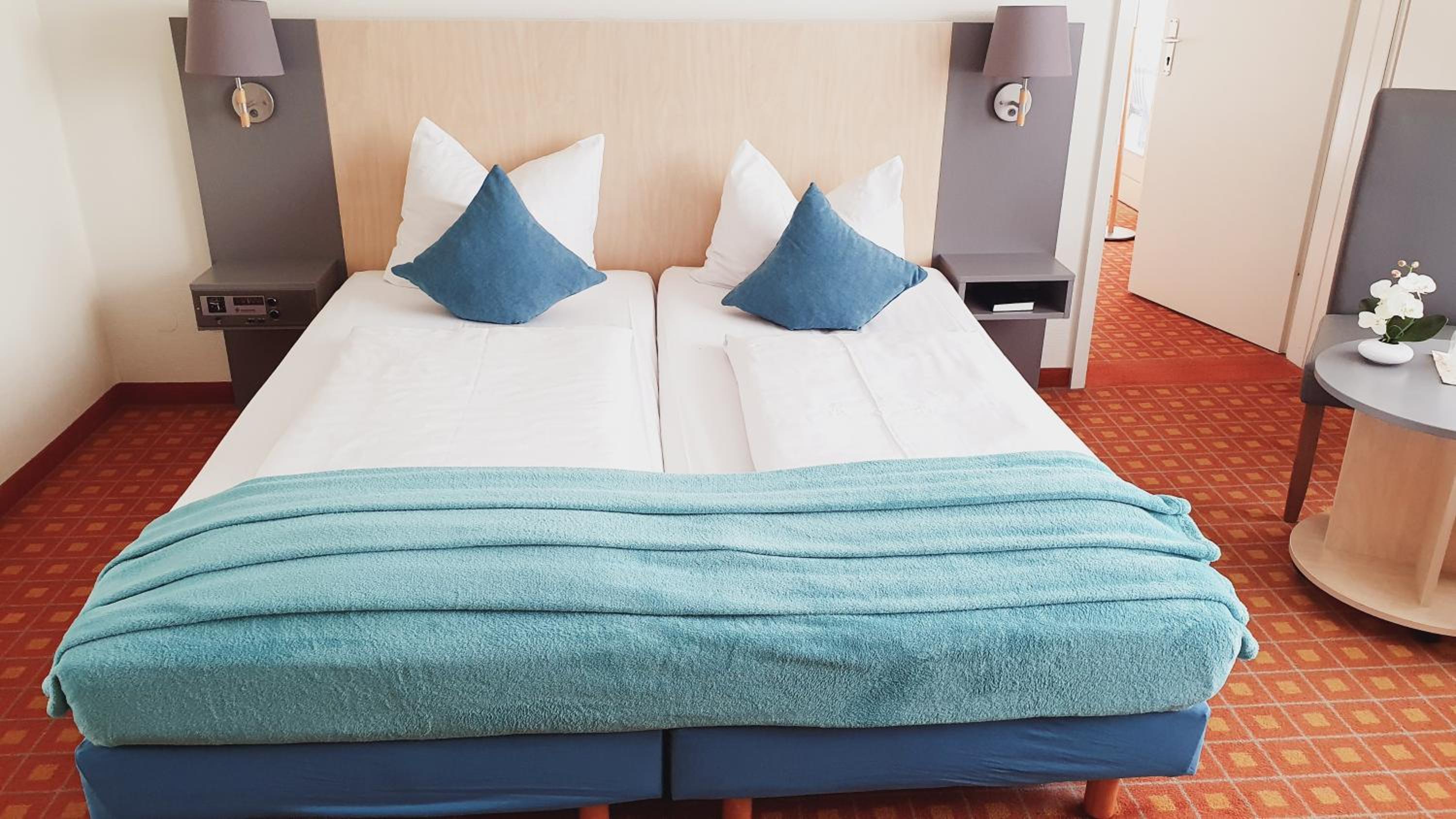 Comfort Double or Twin Room with Balcony - Photo 17