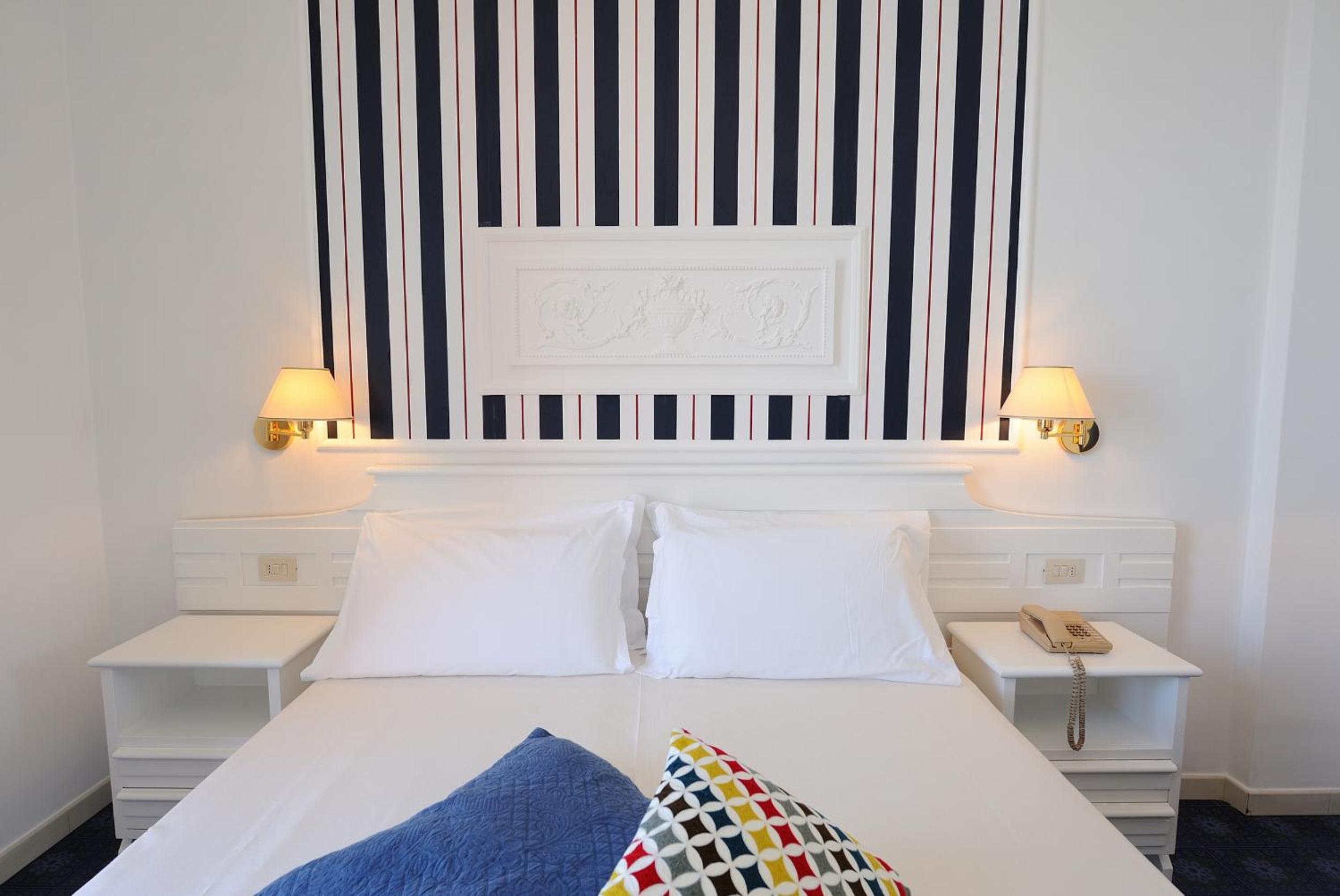 Superior Double or Twin Room with Sea View - Photo 20