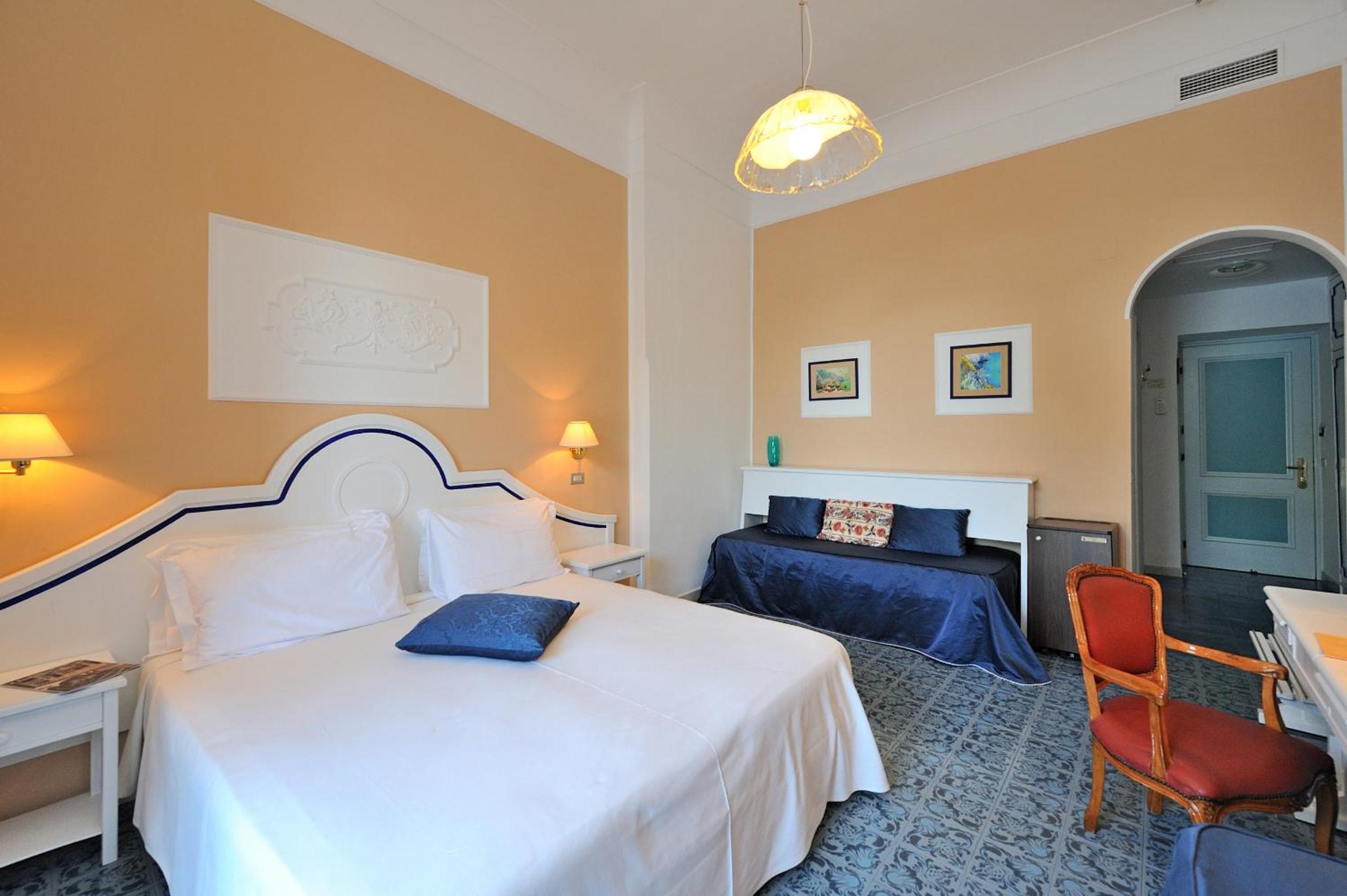 Superior Double or Twin Room with Sea View - Photo 15