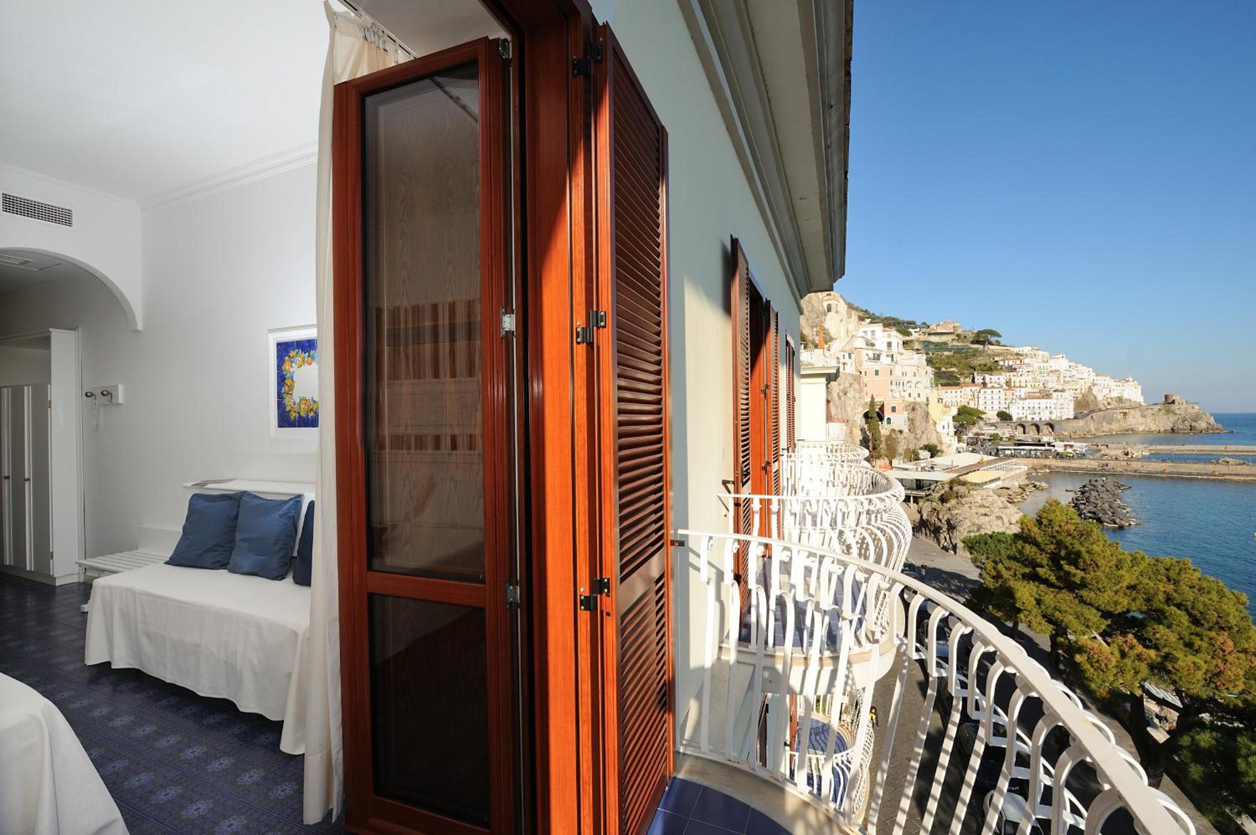 Superior Double or Twin Room with Sea View - Photo 16