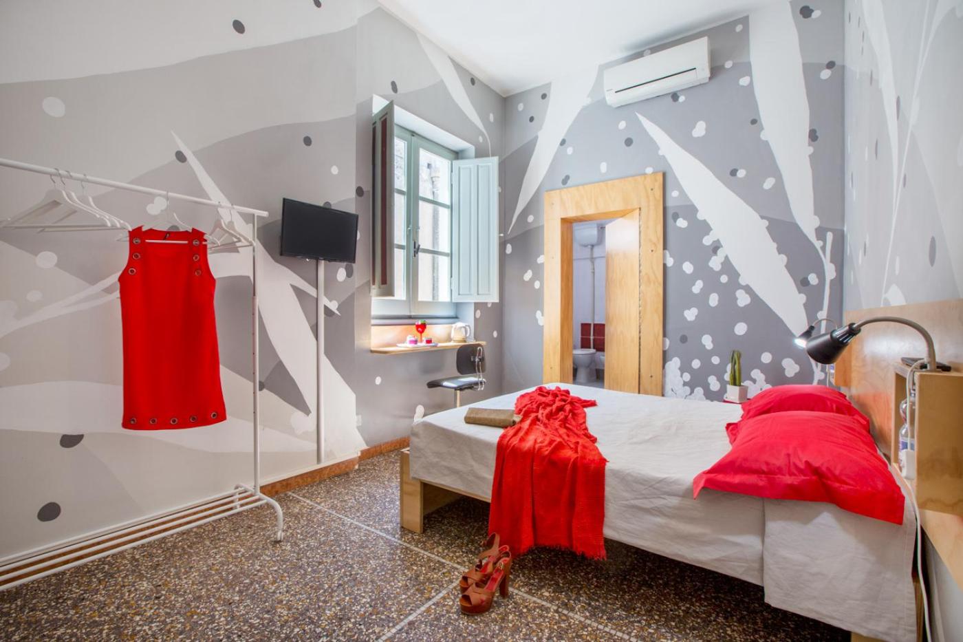 Deluxe Room - Photo 3