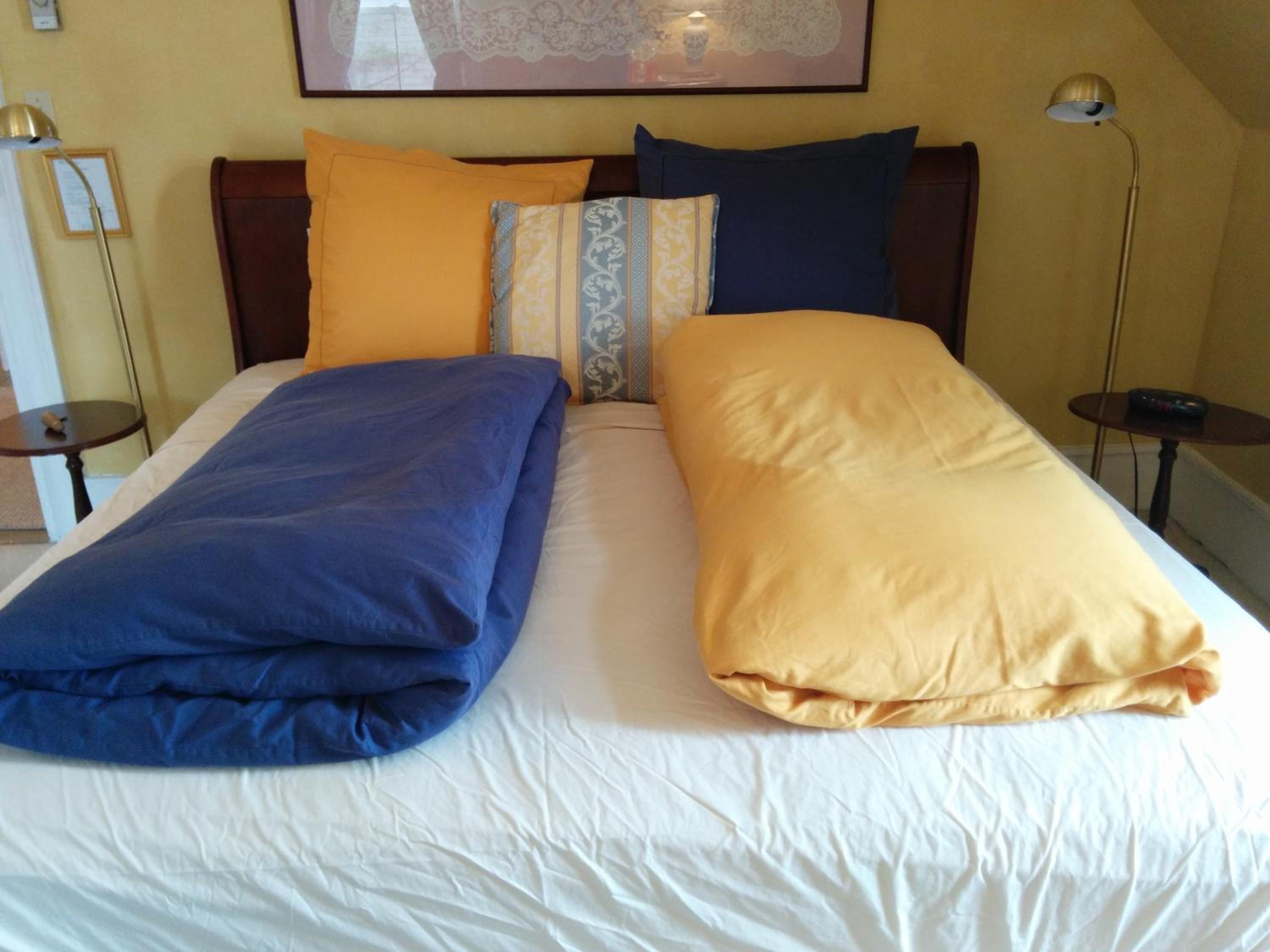 King Room with Private Bathroom photo 1