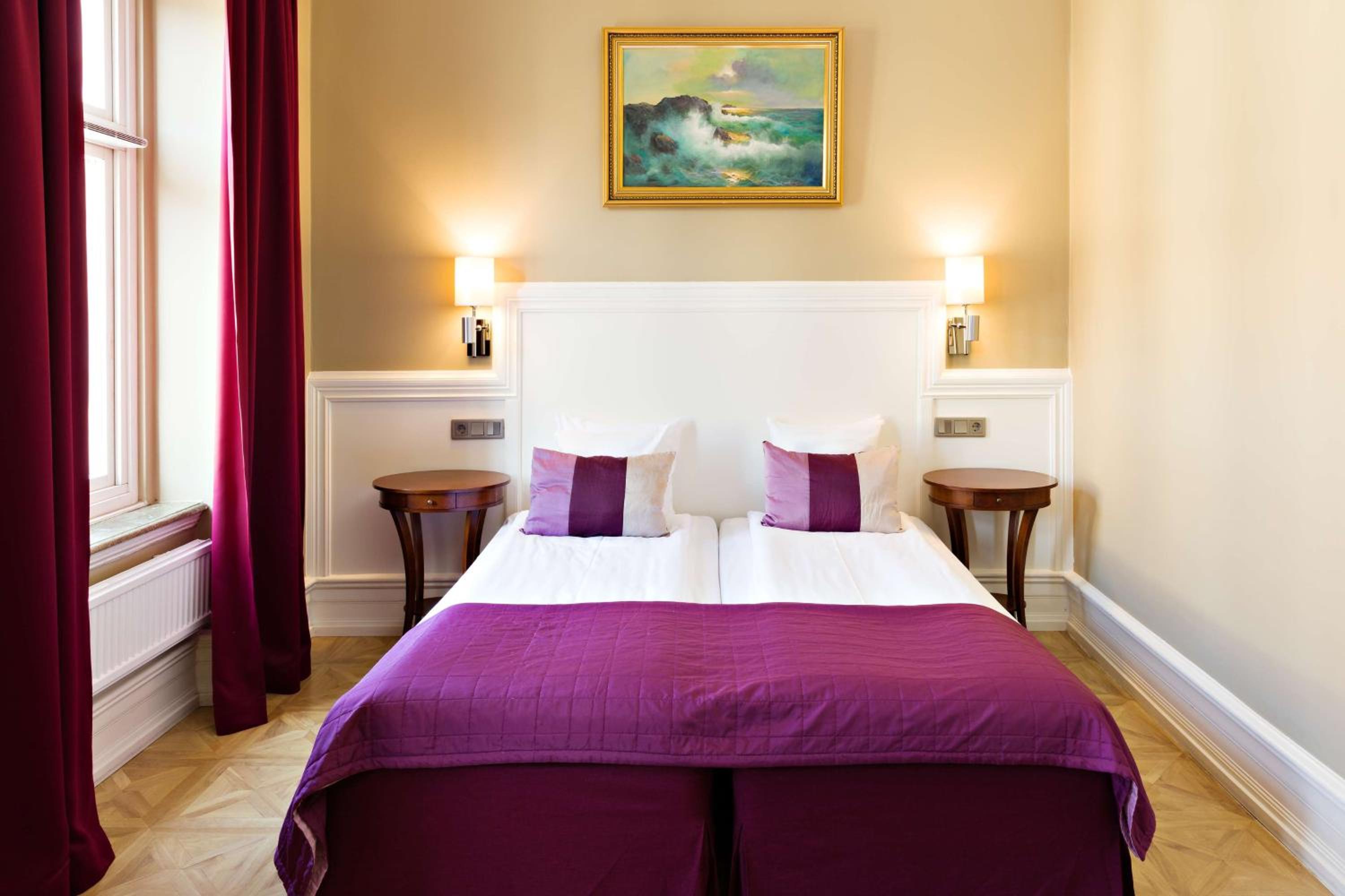 Standard Double Room photo 3