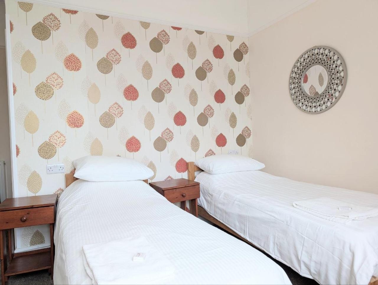Classic Triple Room photo 2