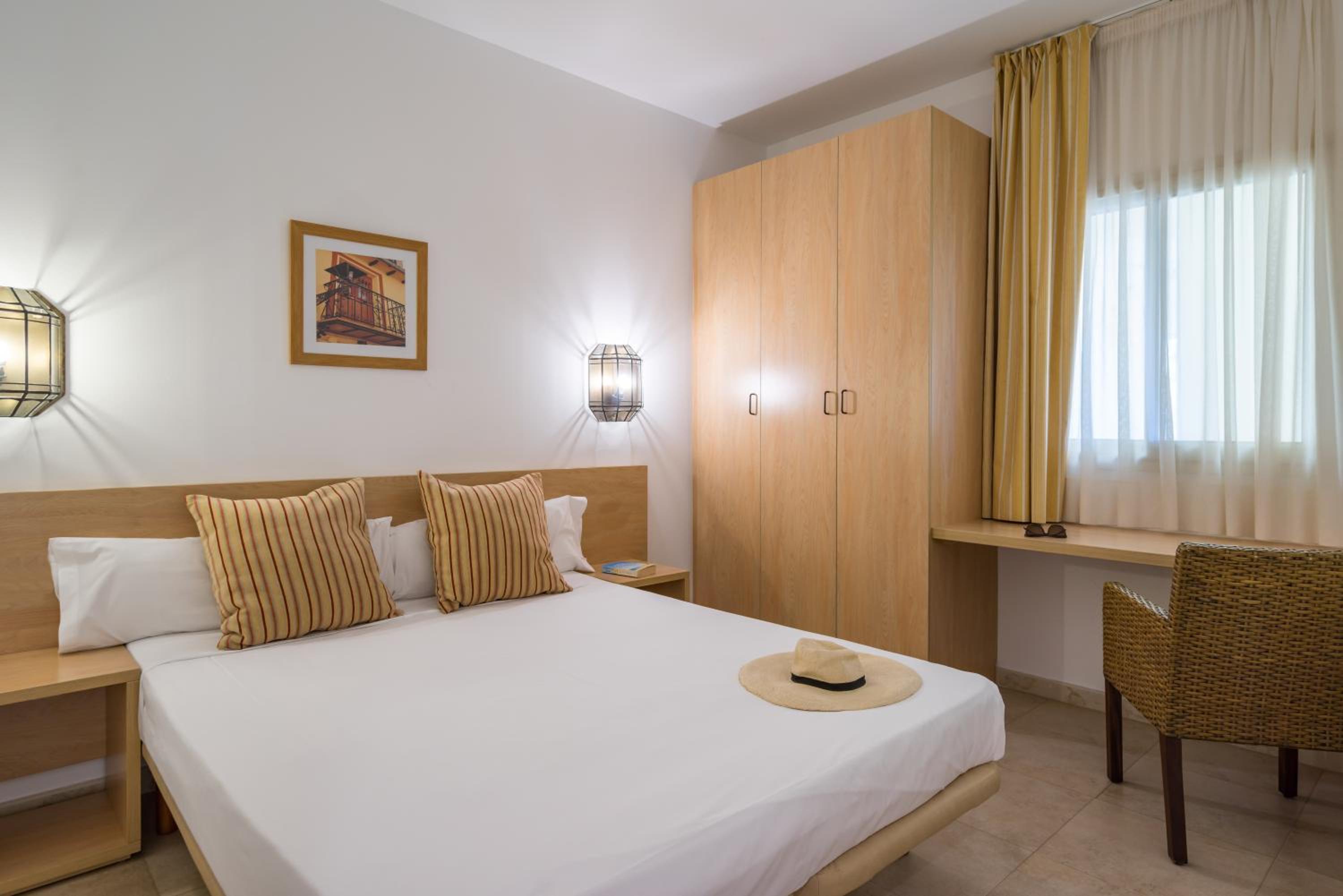Apartamento de dos habitaciones con vista al mar