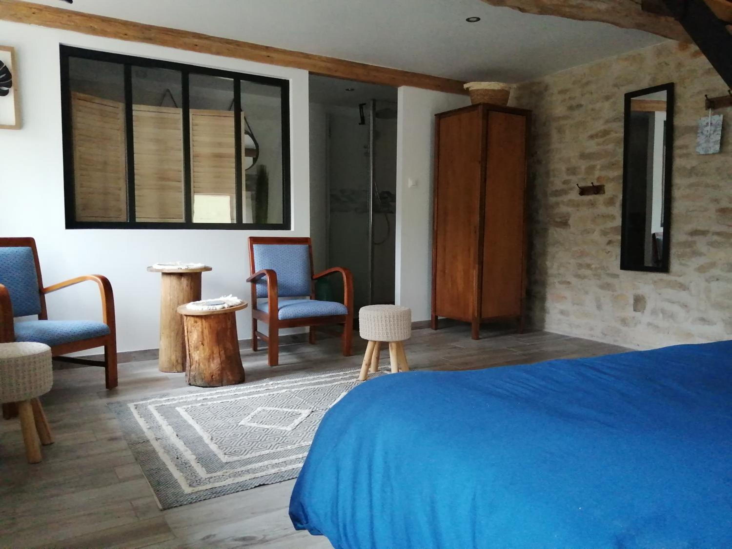 Double or Twin Room with View - Photo 8