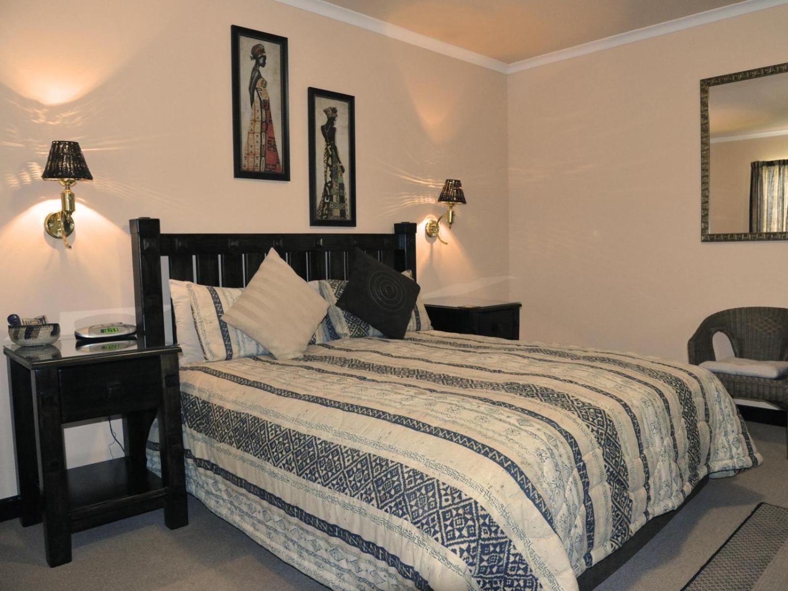 Deluxe Queen Room - Photo 12