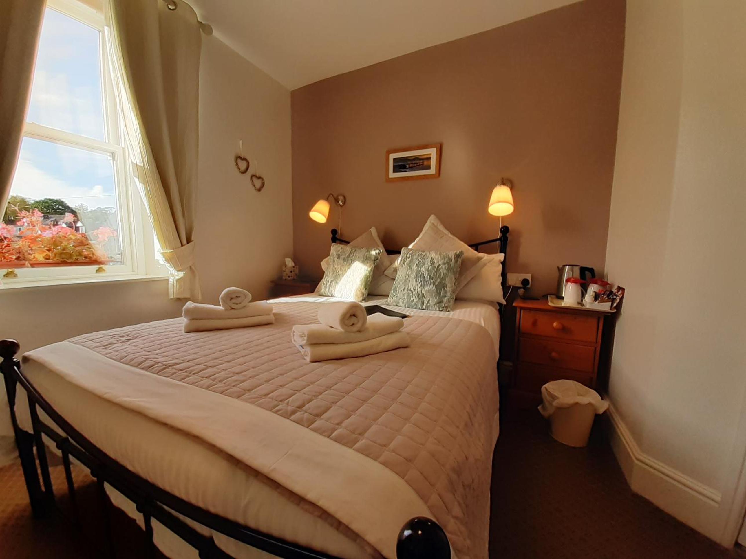 Double Room with Shower photo 3