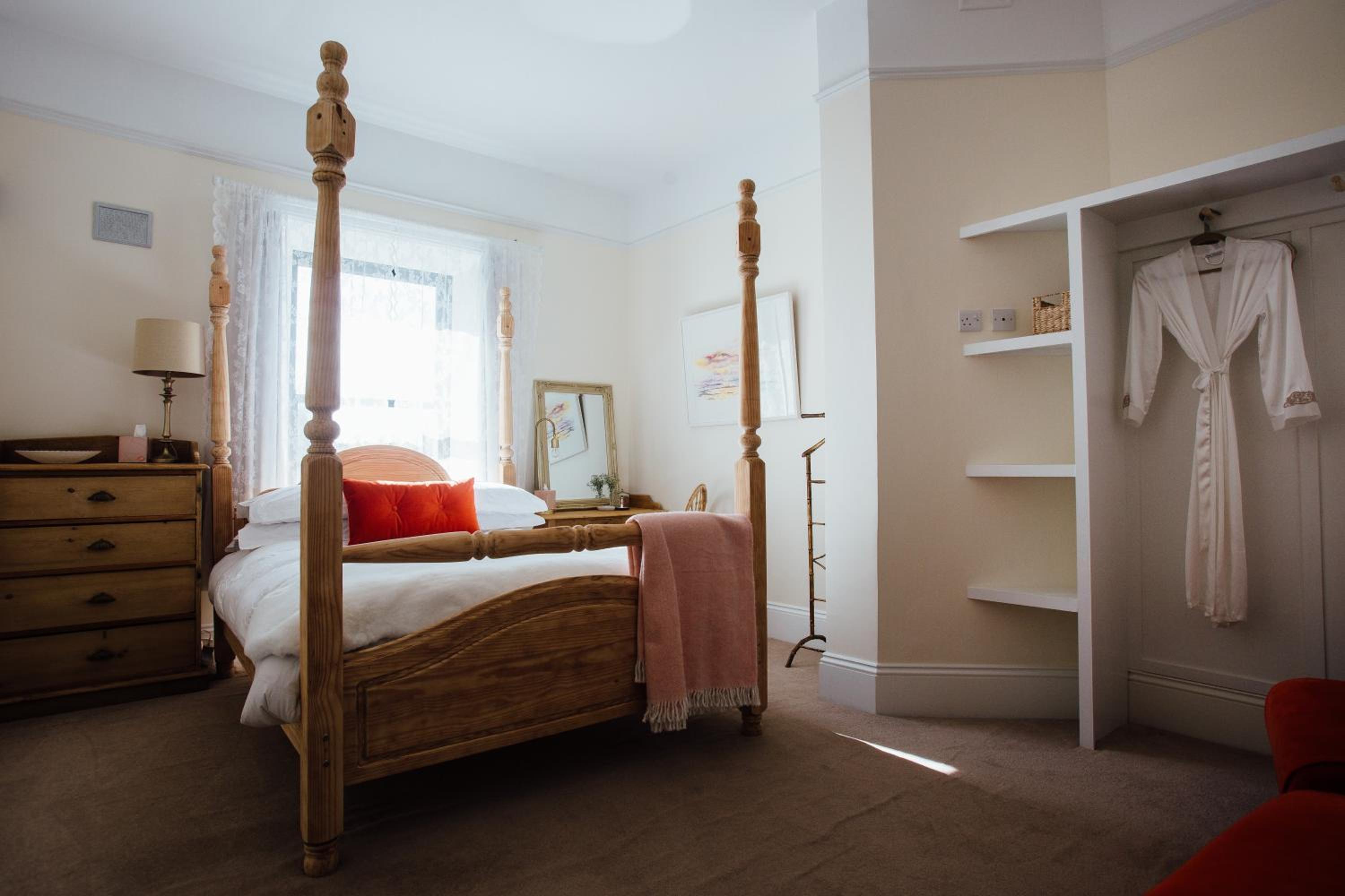 Deluxe Family Room - Photo 1