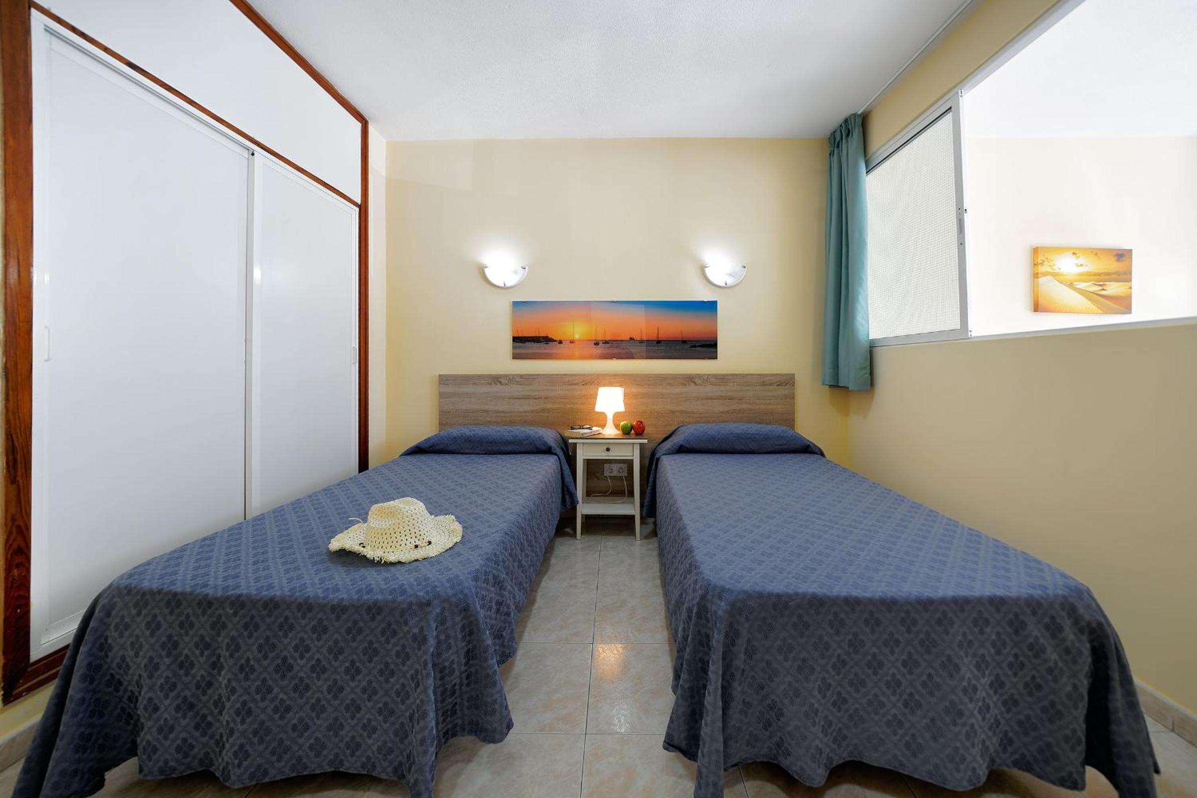 One Bedroom Apartment with Pool View photo 2