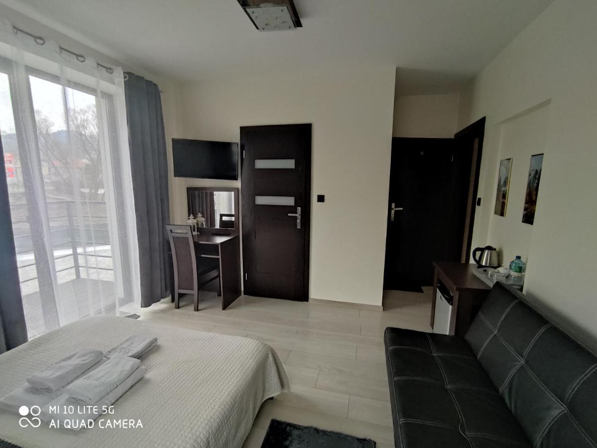 Double Room with Balcony - Photo 2