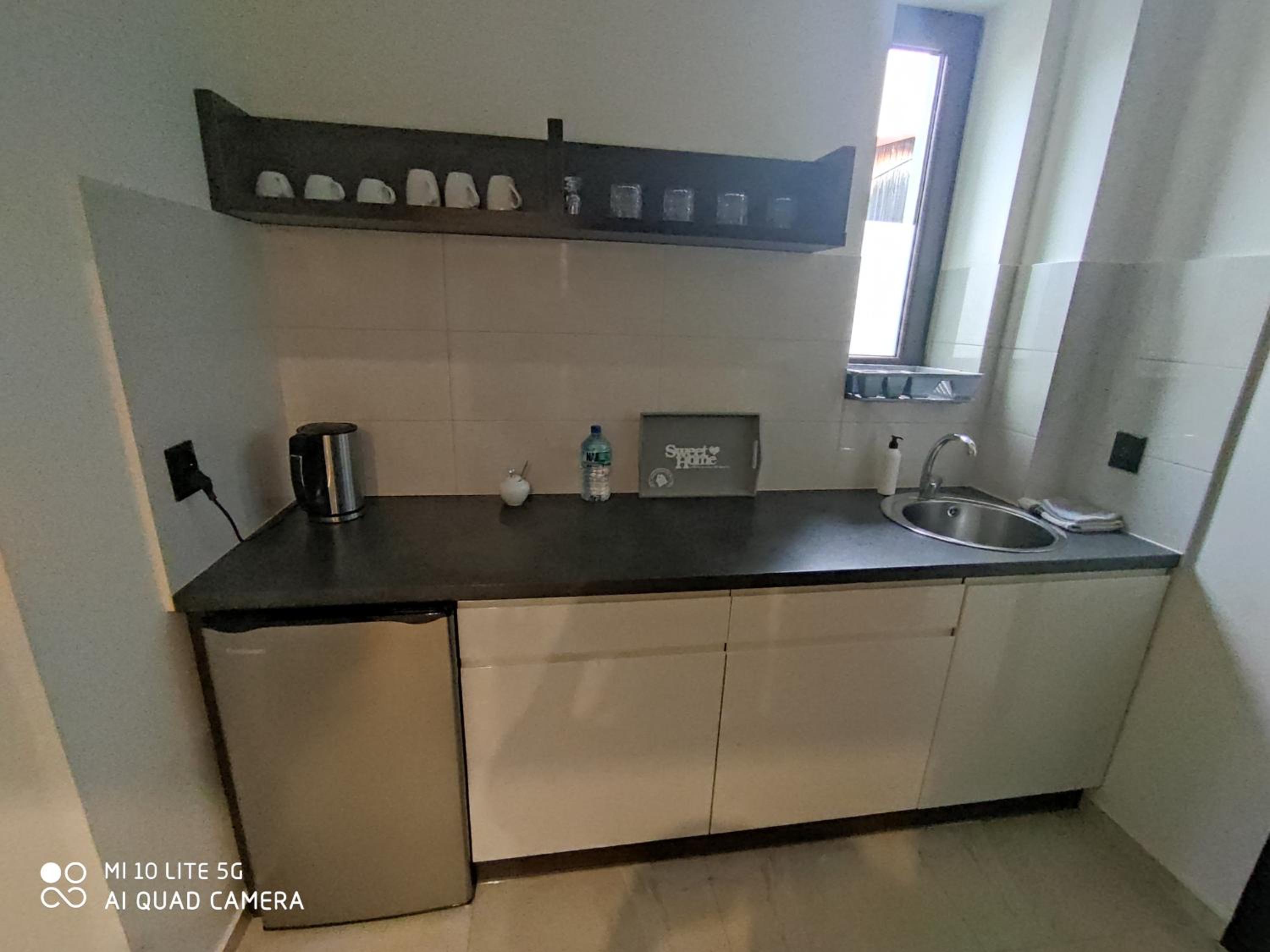 Deluxe Triple Room - Photo 18