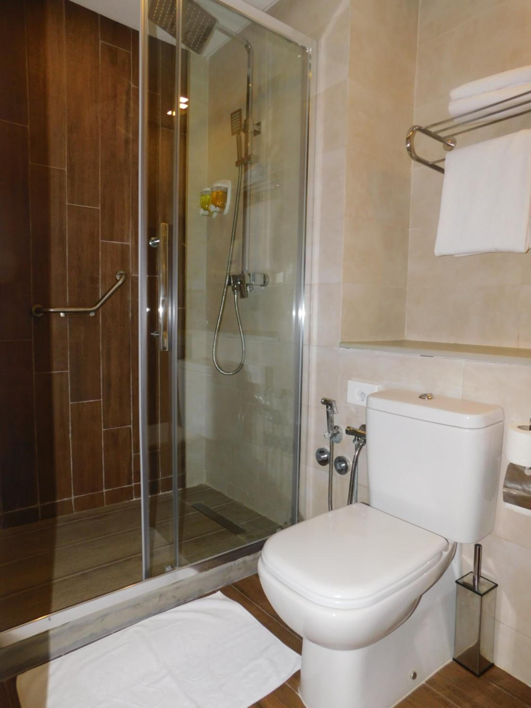 Double Room - Photo 7