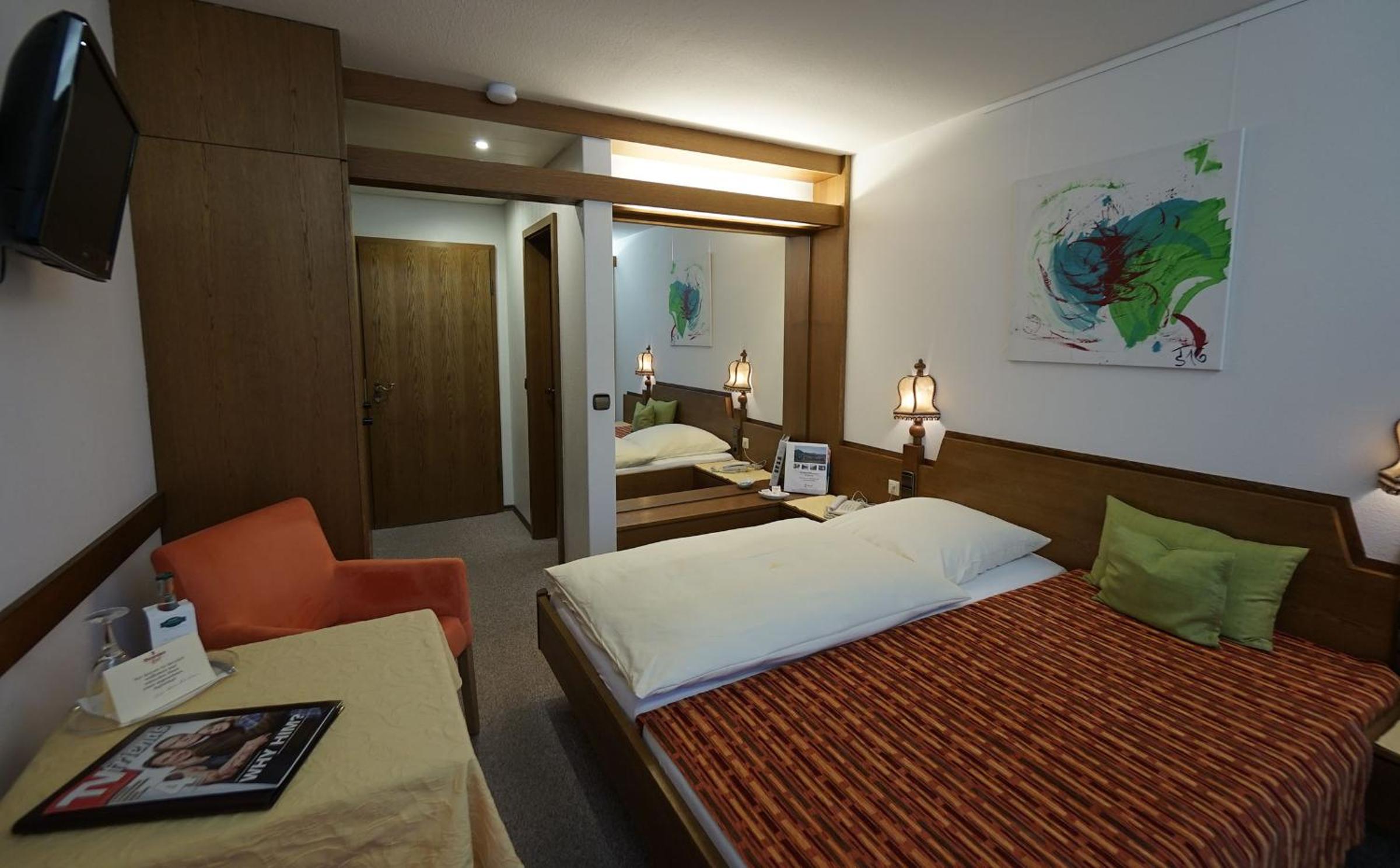 Double Room - Photo 4