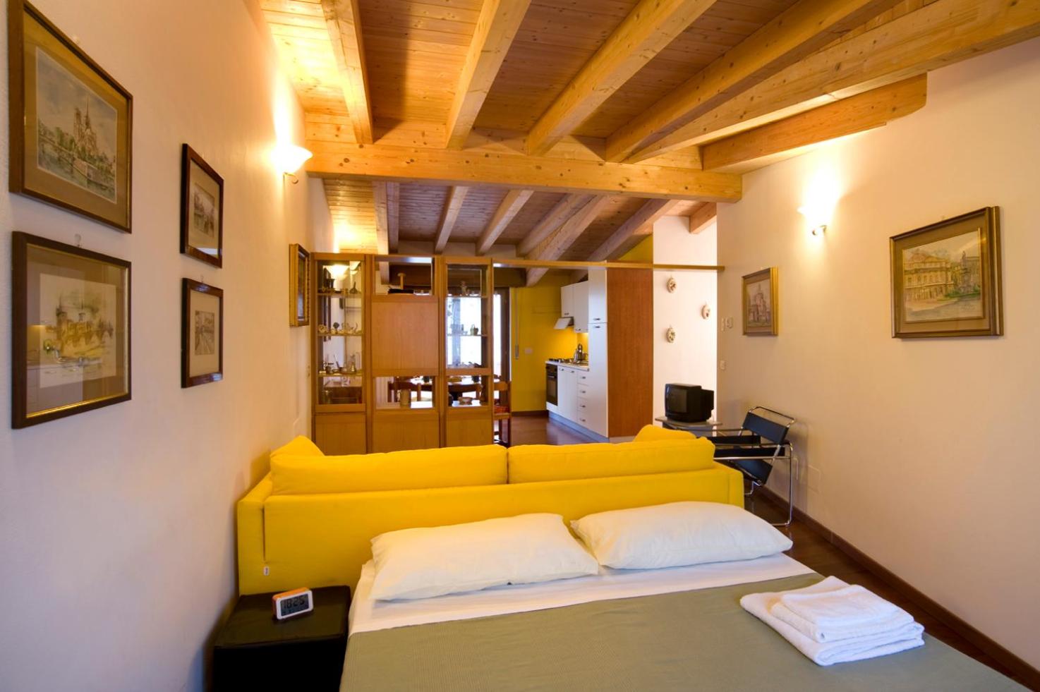 One-Bedroom Apartment