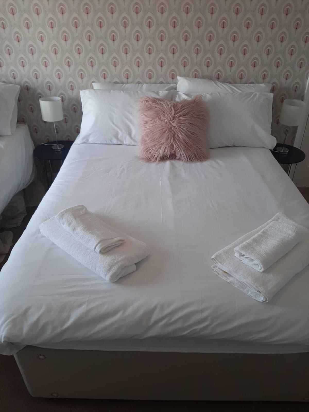 Deluxe Double Room - Photo 4