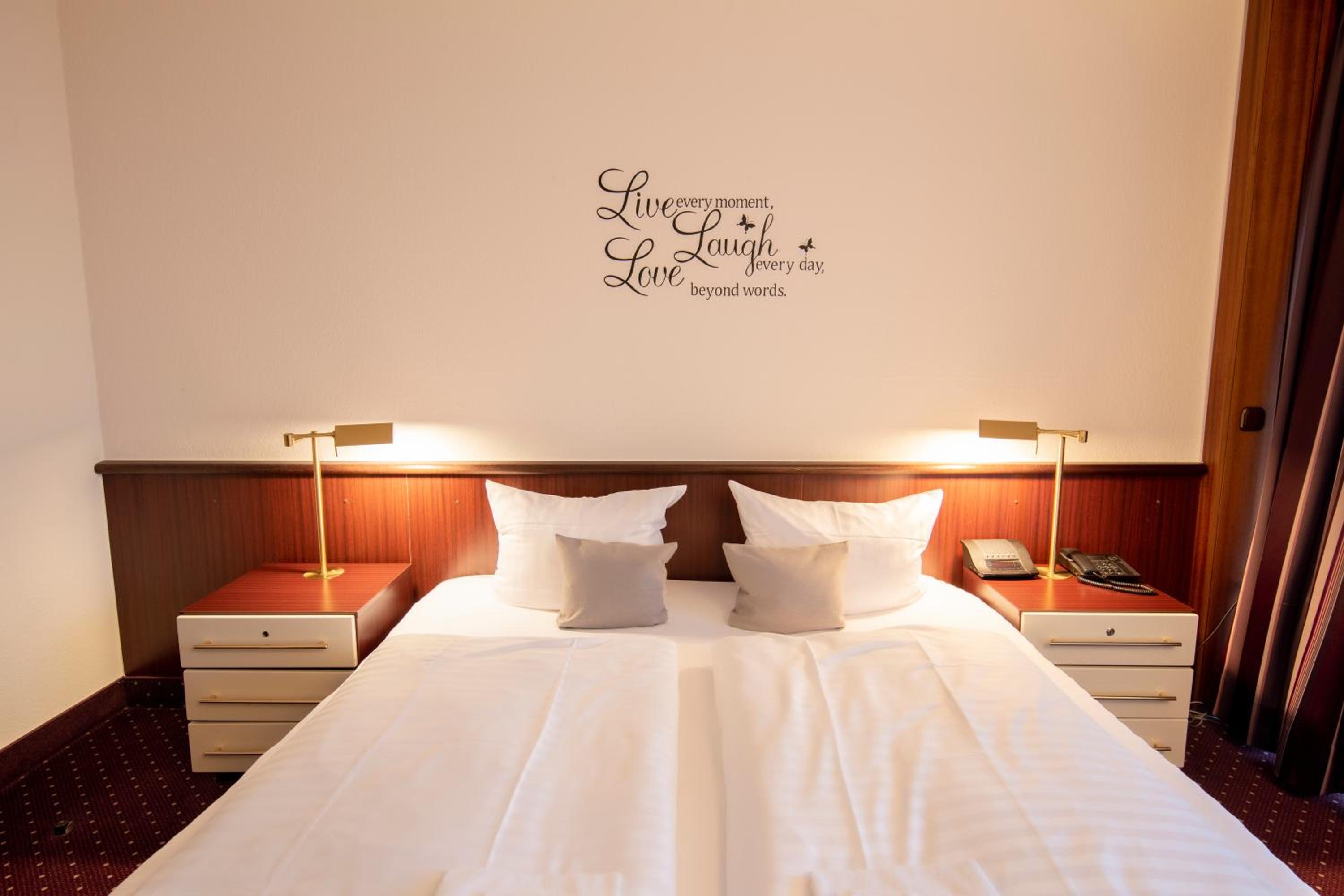 Standard Triple Room - Photo 1