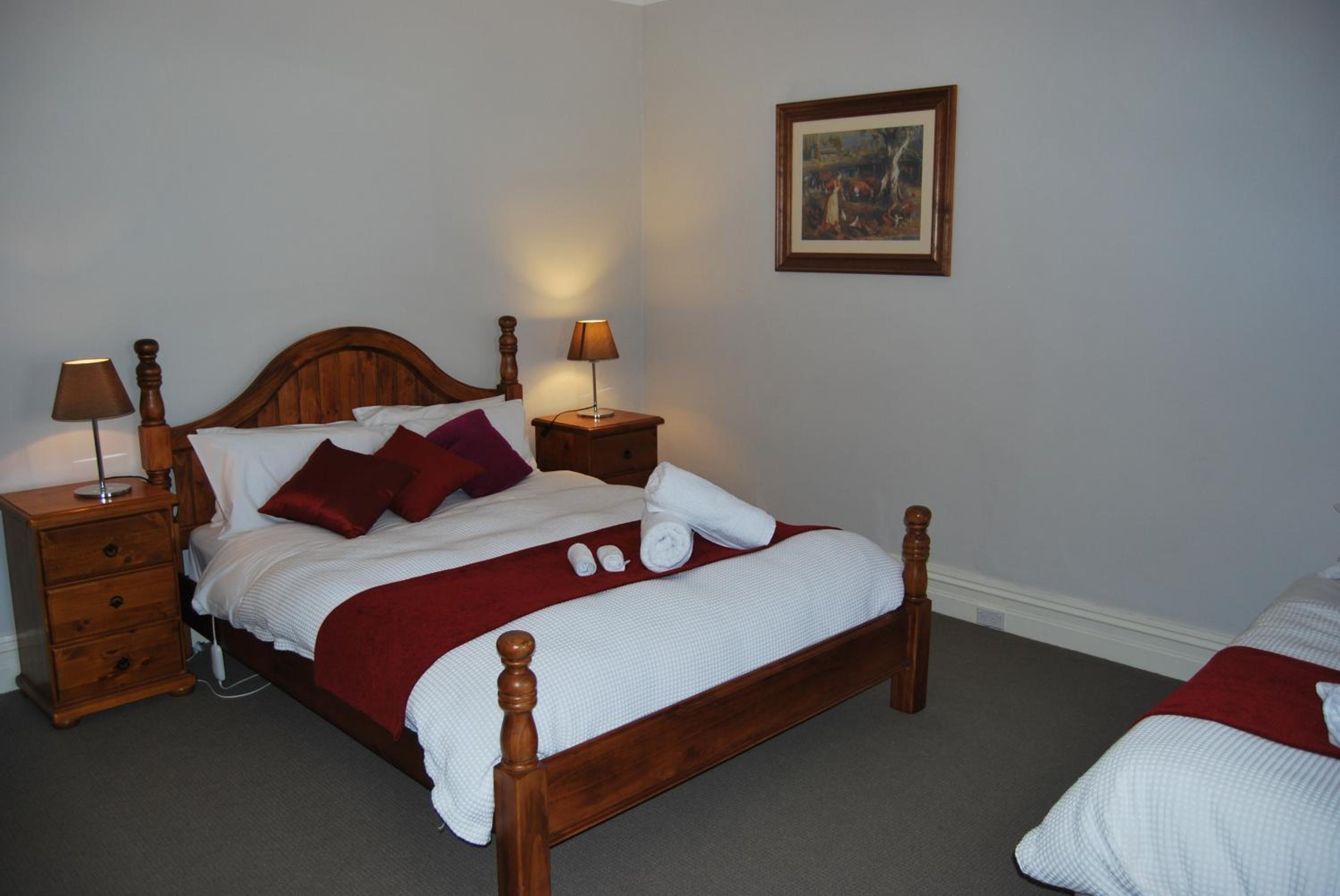 Two-Bedroom Cottage photo 2