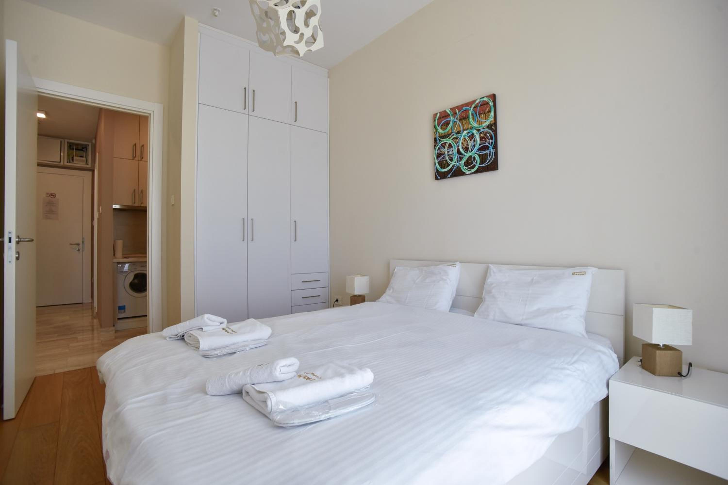 Superior Suite with Sea View - Photo 10