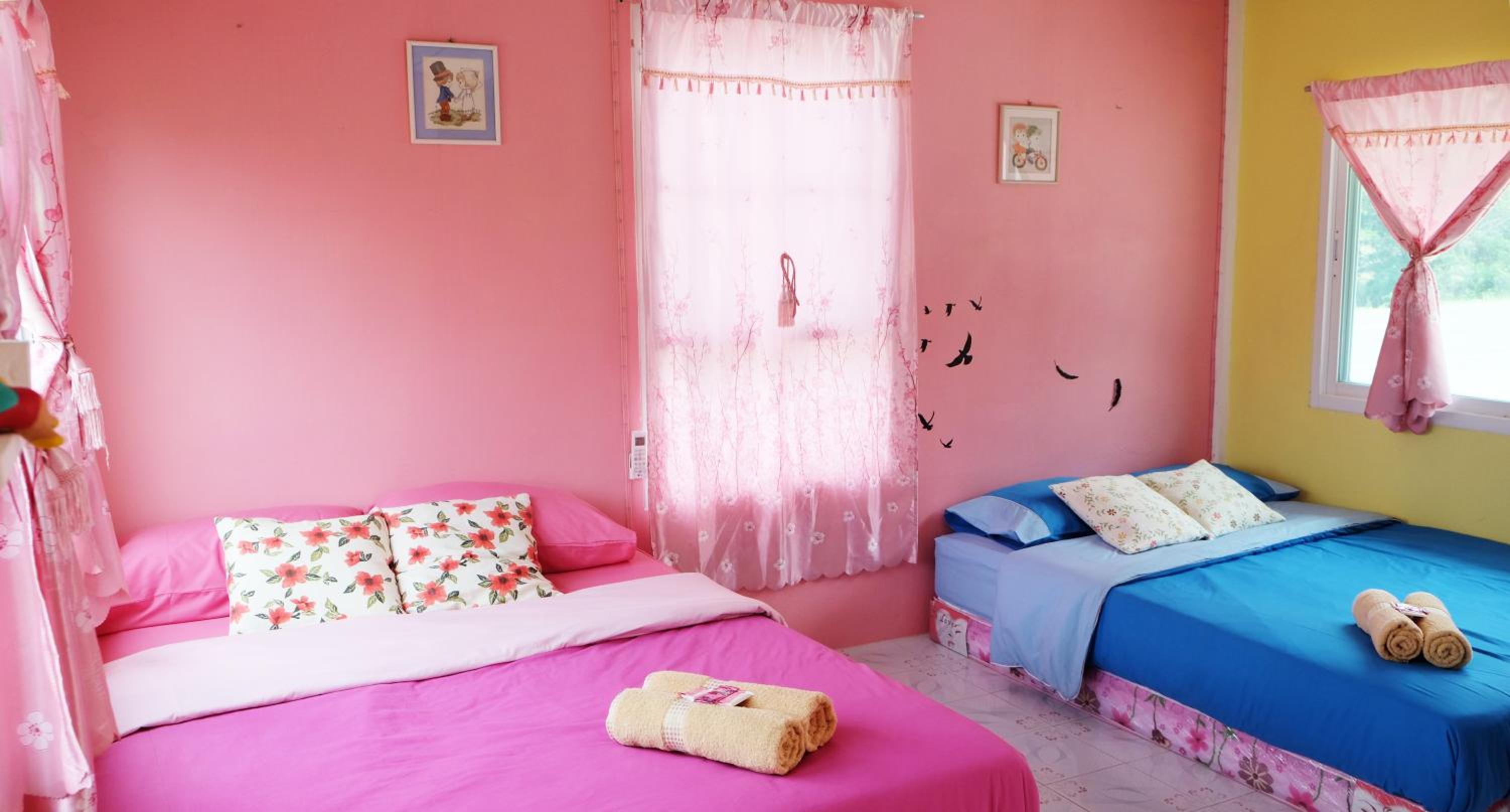 One-Bedroom Bungalow - Photo 4