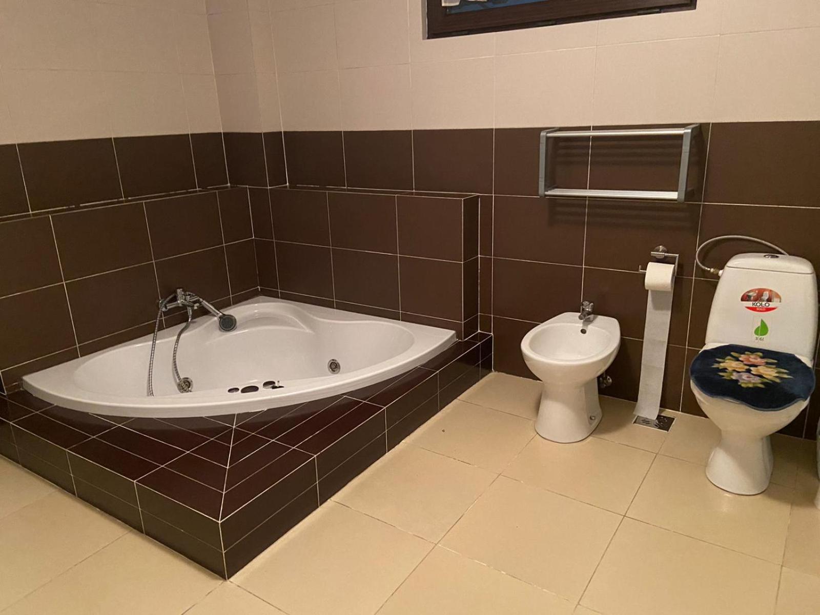 Double Room - Photo 2