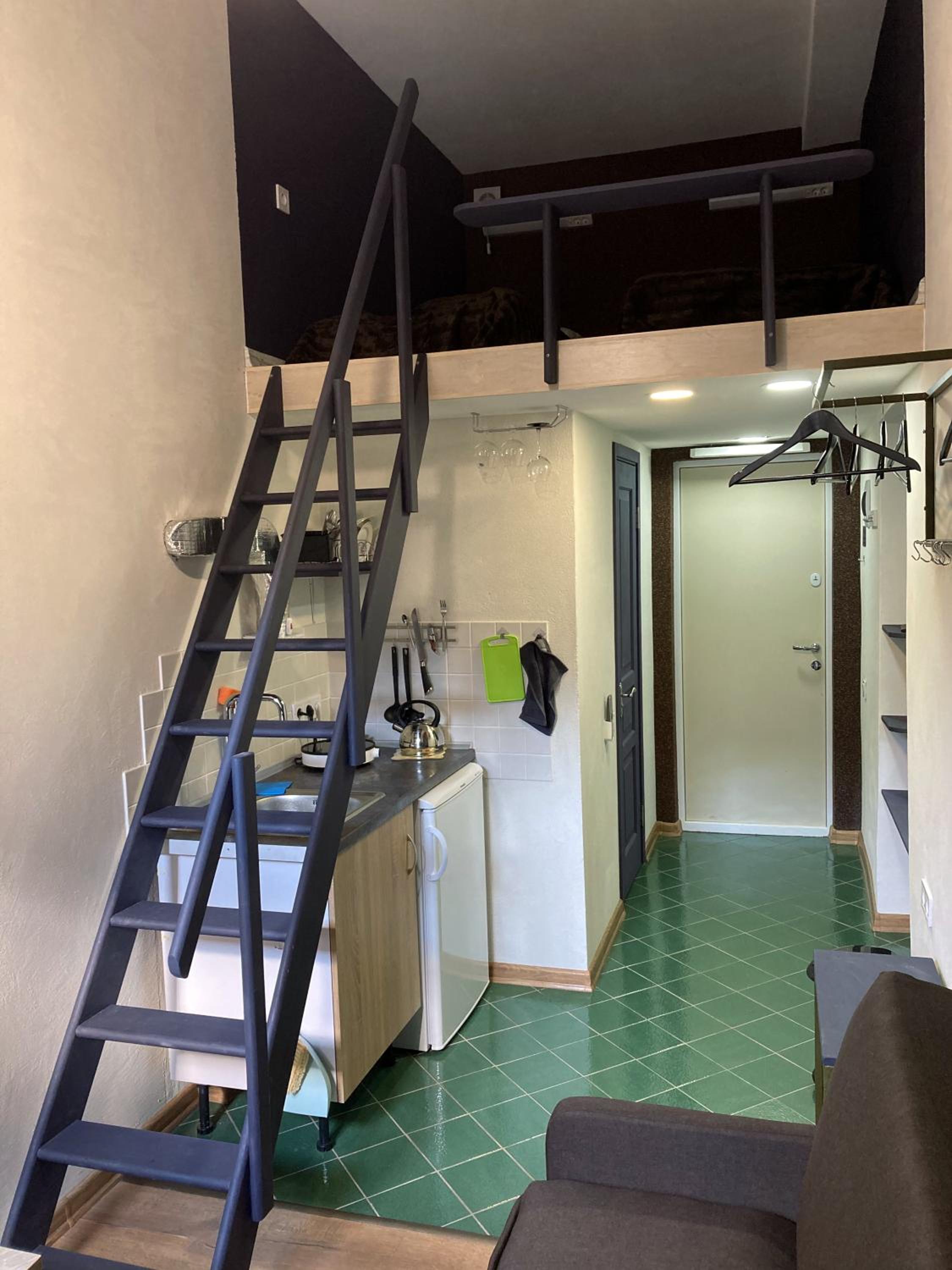 Apartment - Split Level photo 2
