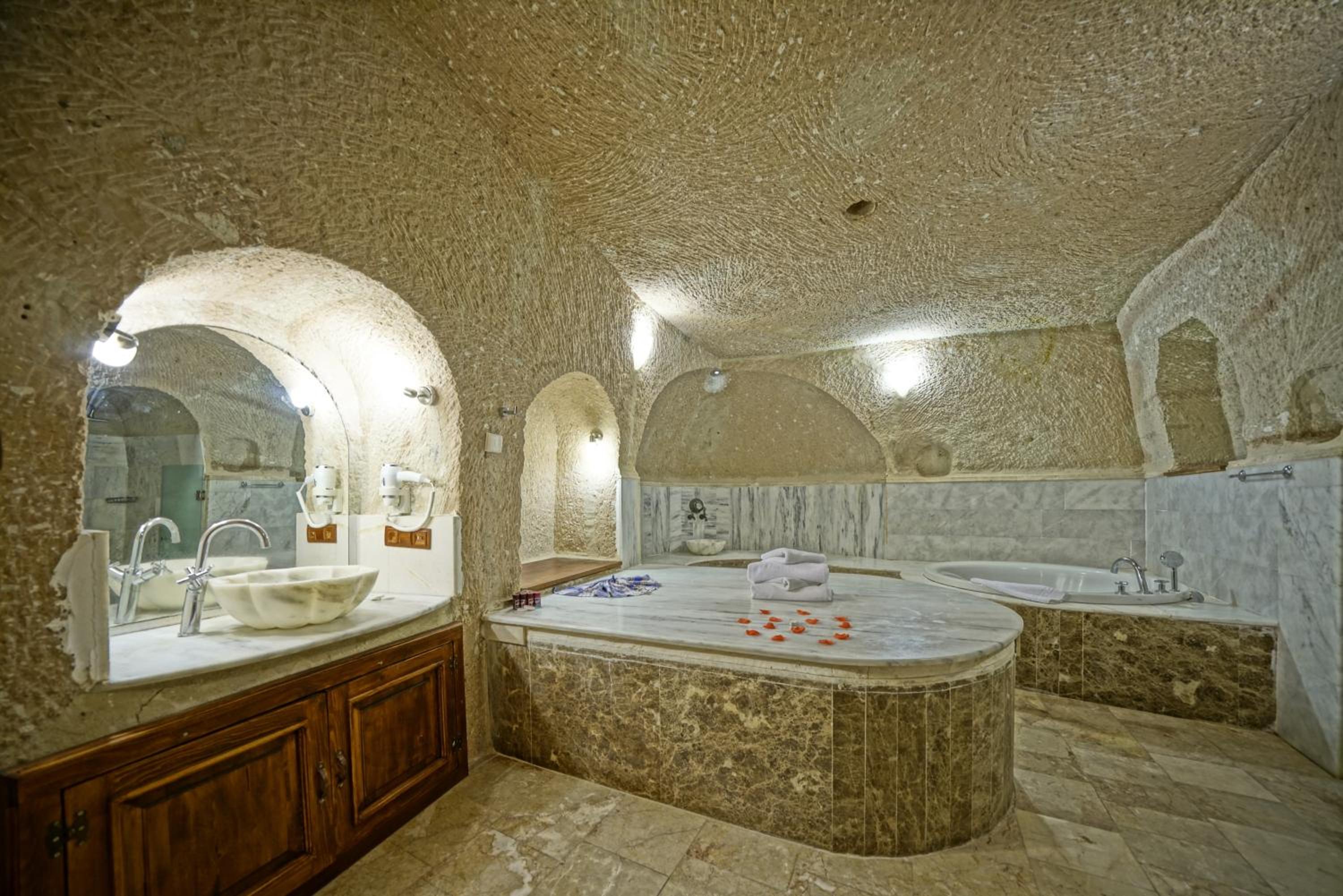 Premium King Cave Suite with Turkish Bath - Photo 99