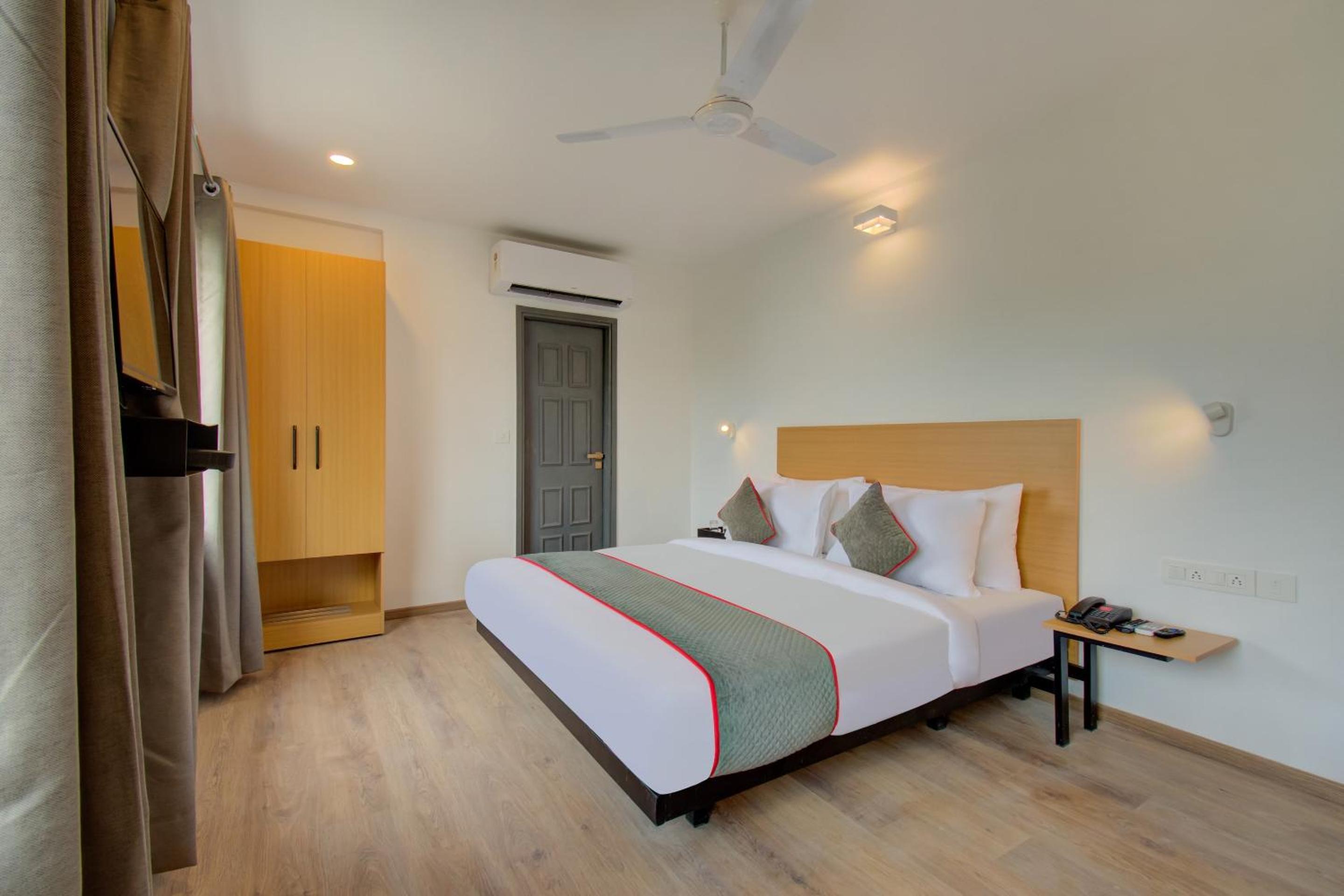 Deluxe Double Room - Photo 7